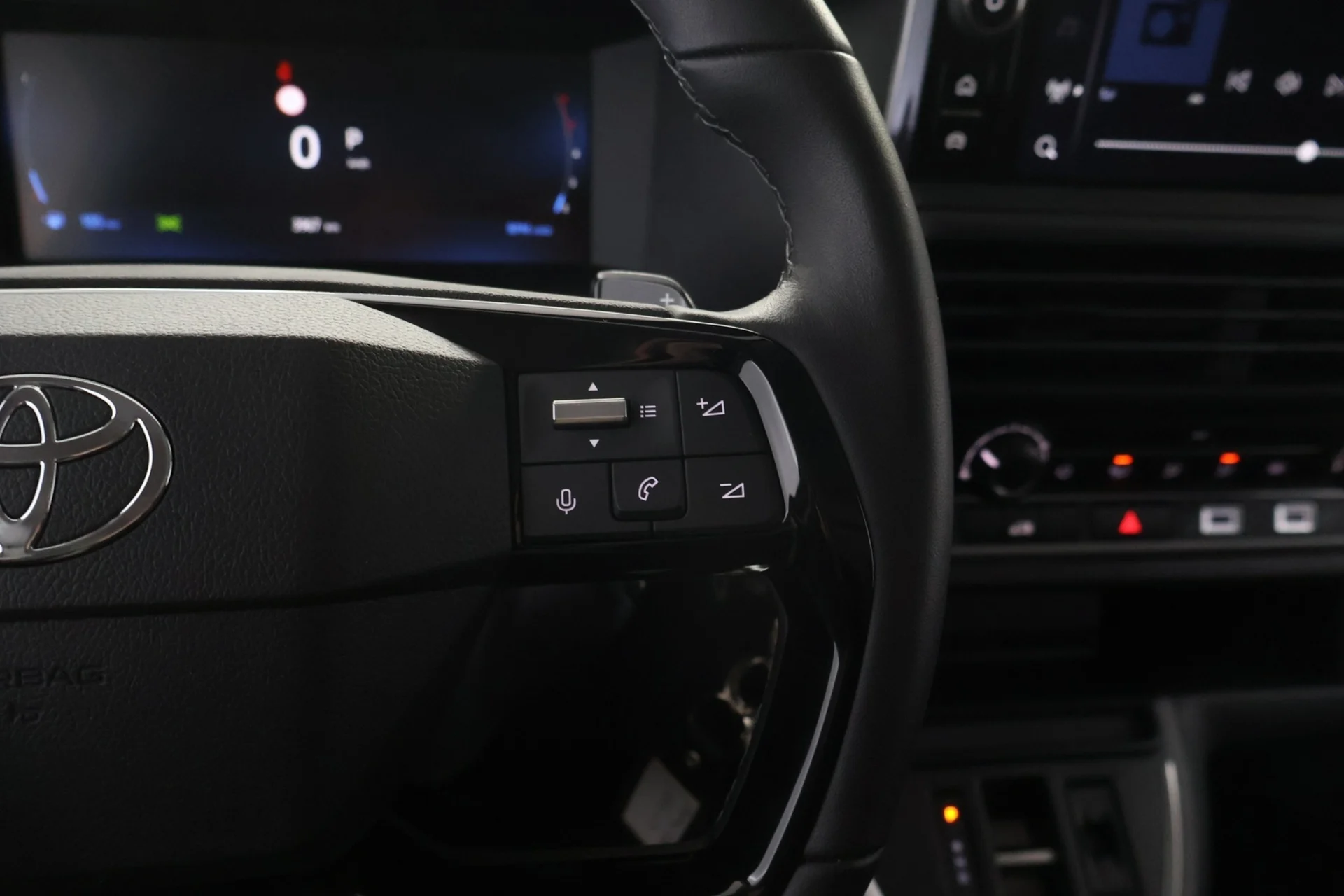 Car Image - 77cKFy9IzN0mO4ykSwHCLZ