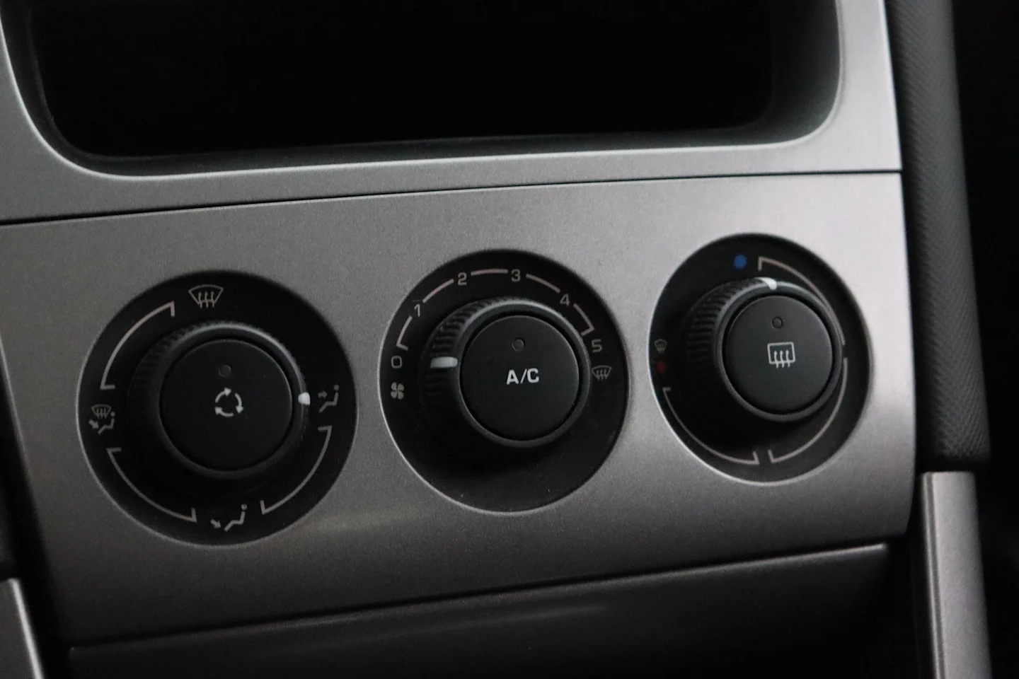 Car Image - 3tJnTDdvARh44gy9Vi4dfJ