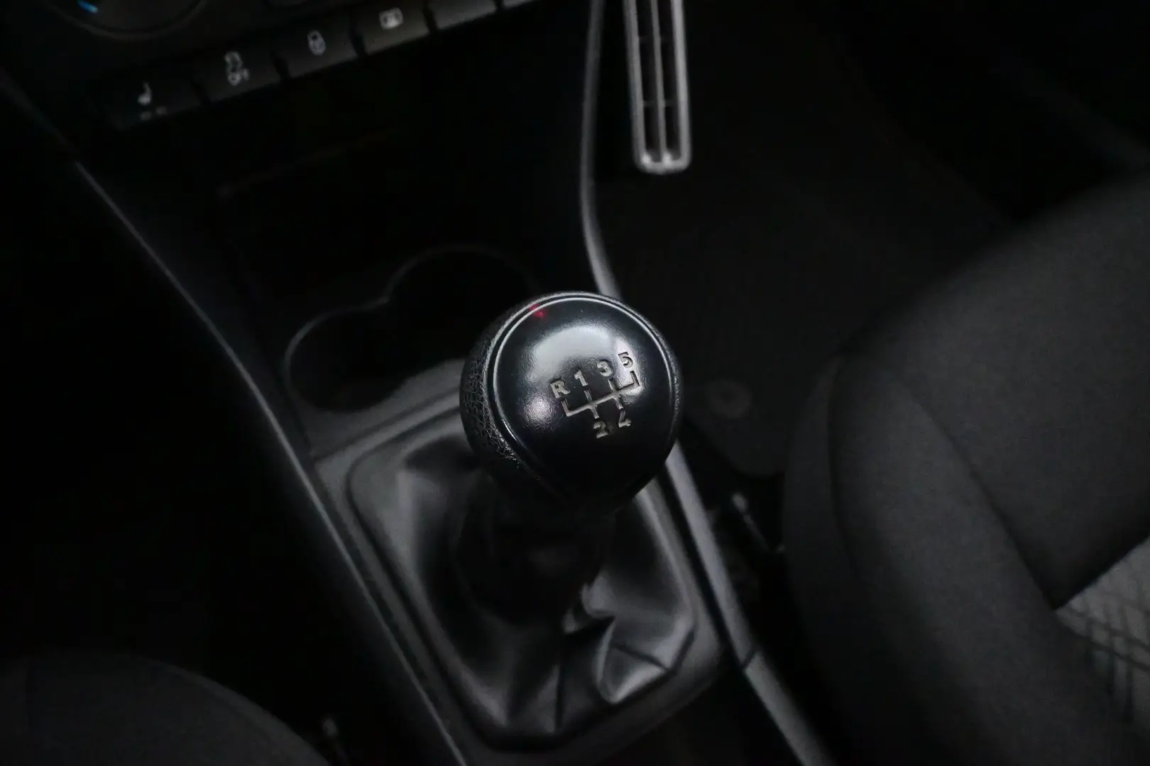 Car Image - 1gam6E0r478Z84i9skrd0e