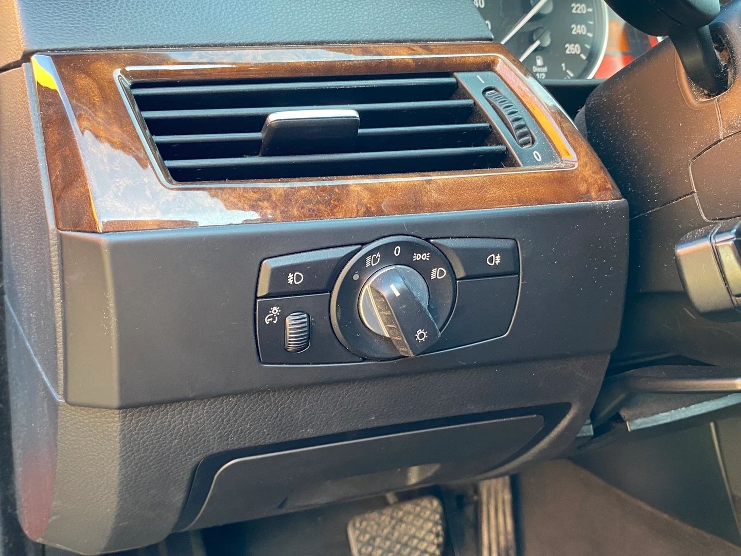 Car Image - EGrX7mgHIlW8g0B75oRCE
