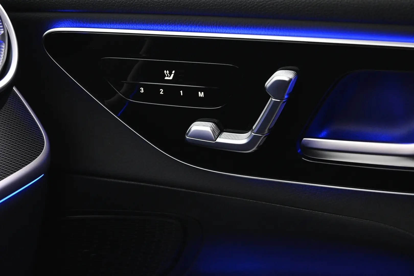 Car Image - 2uu31yfomFCju8B97pzJ8a