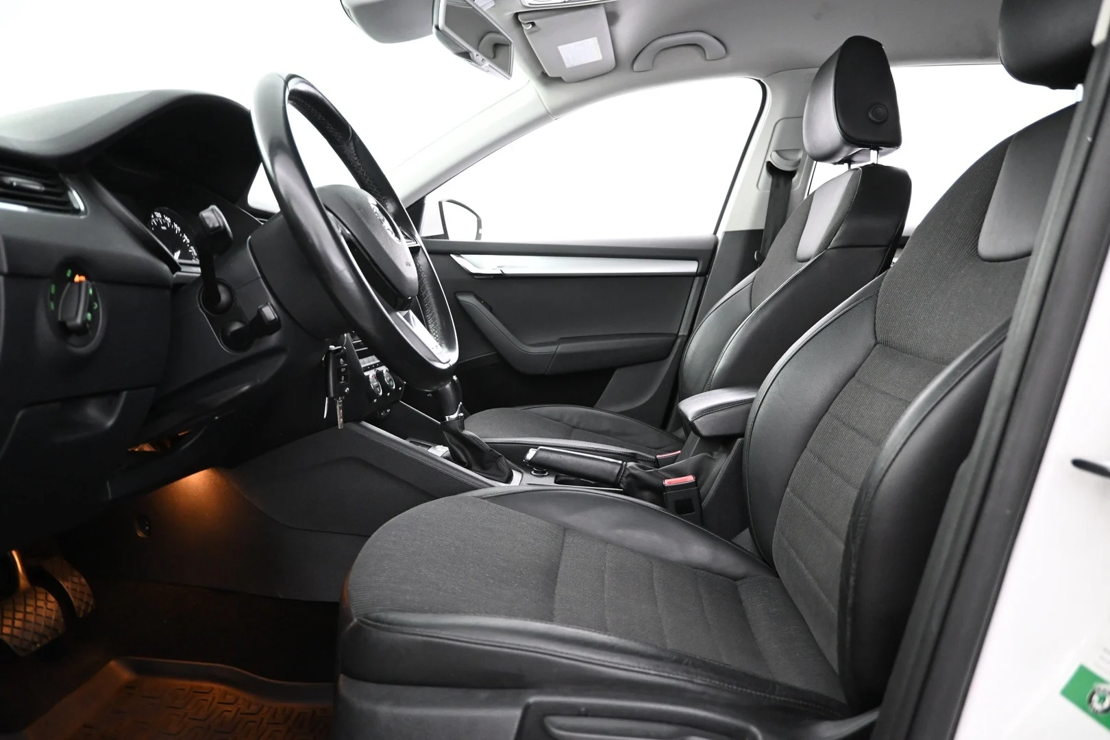 Car Image - 5MAbh9qPwFxQEQFQnXCrOO