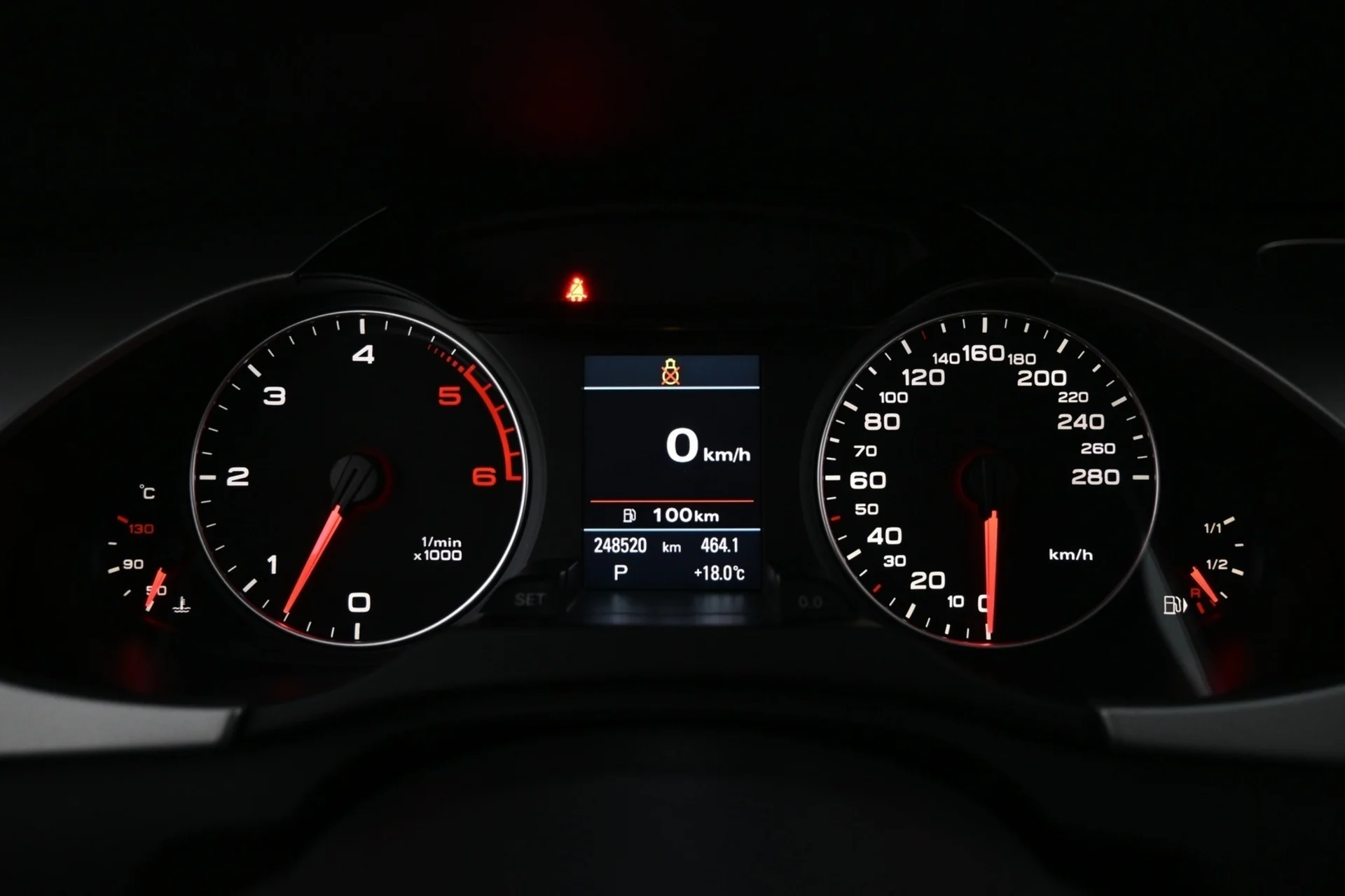 Car Image - zkEB4FGRwrl4XafVvgYa5