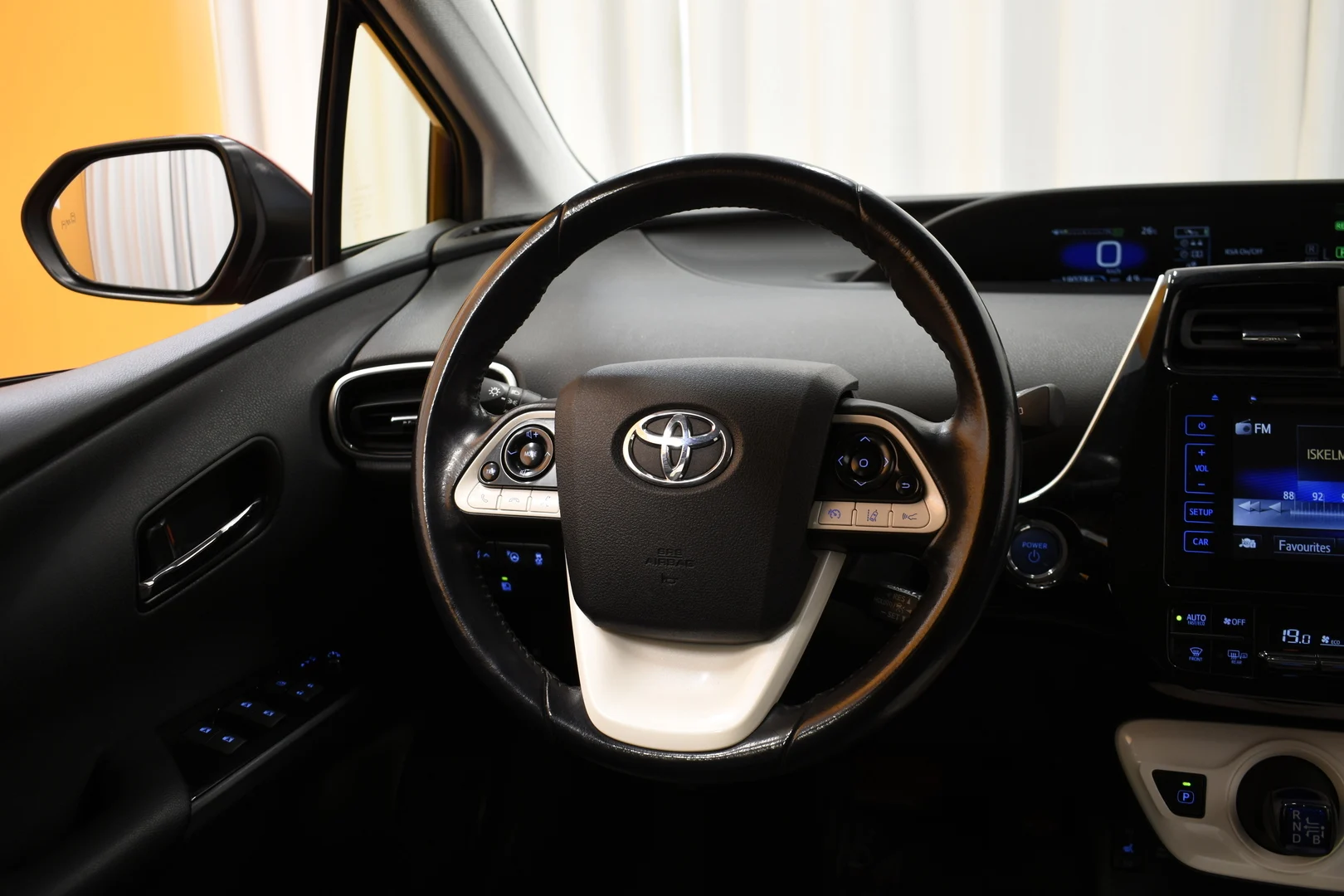 Car Image - 3QASCYhDpa6Z4ZYuSp39El