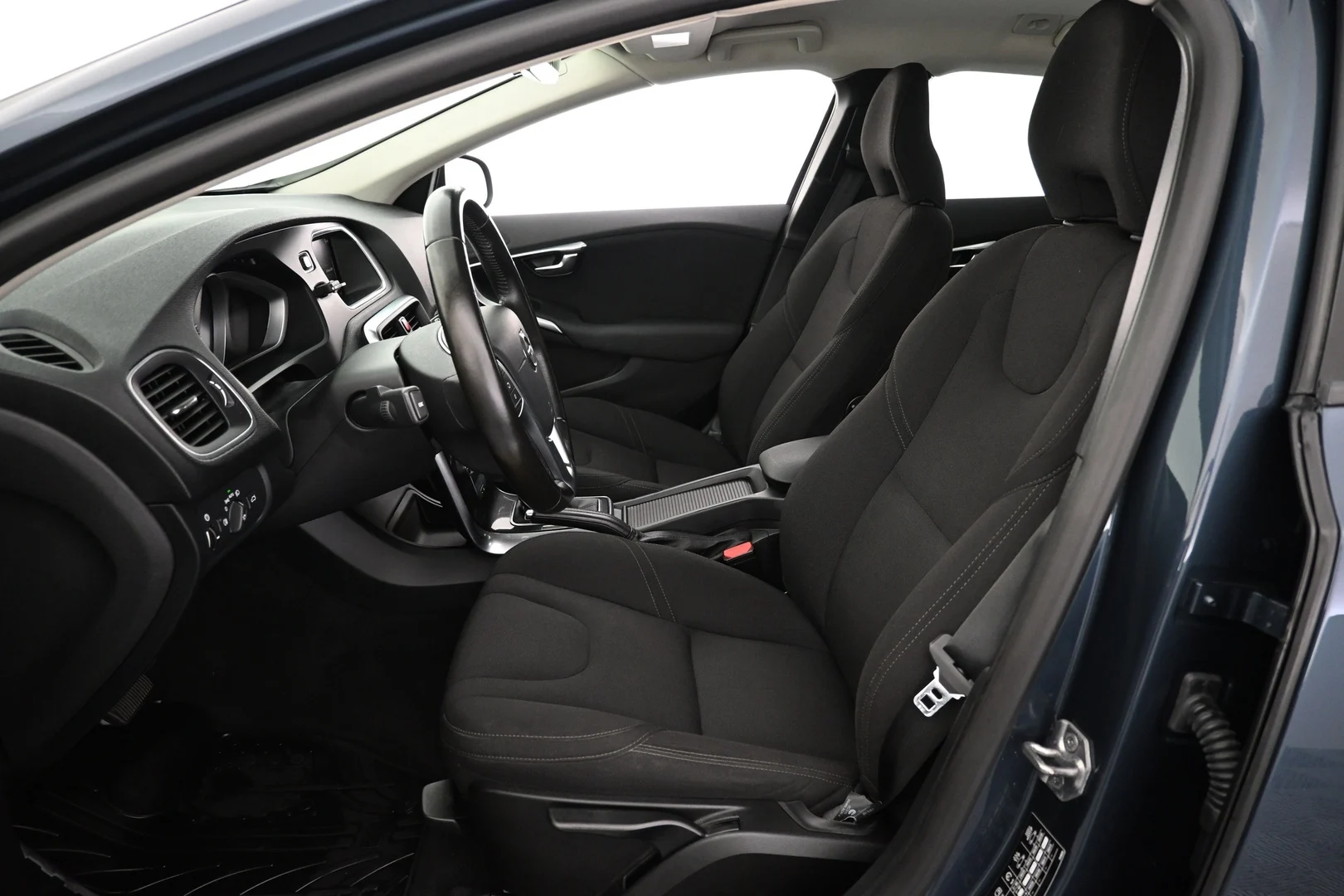Car Image - 4vKvj6LlbZ8DlOZUPu7u0I
