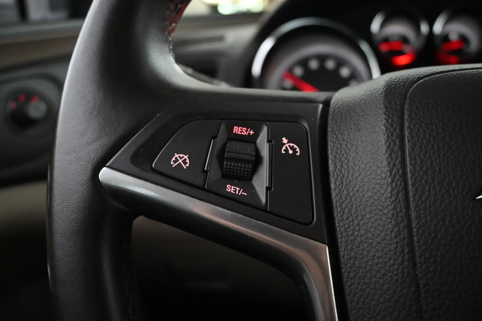 Car Image - 2IpuVD1ezPe0rUFaXTan5K