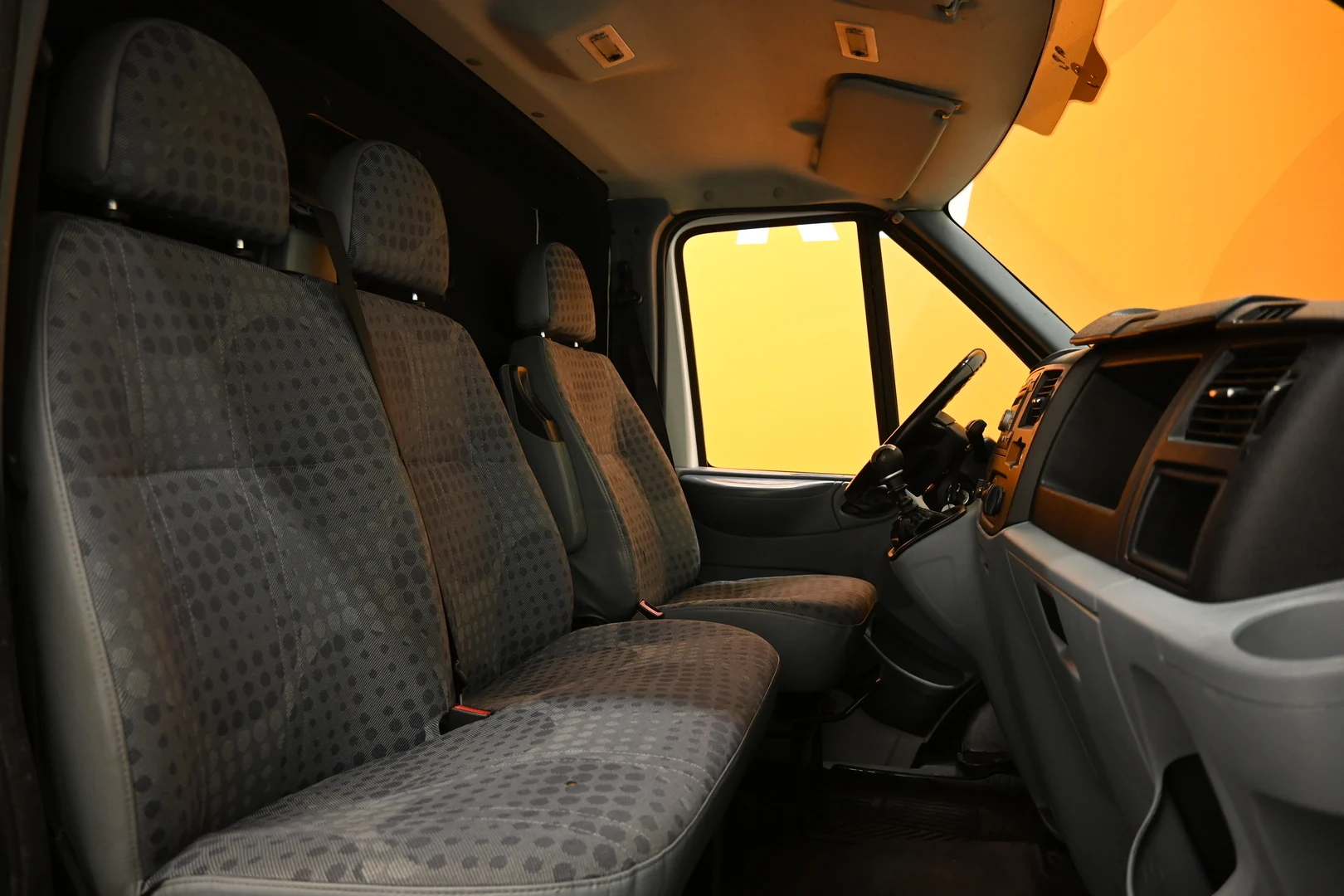 Car Image - 3A0r40T7KfcoqYMOGpaFvo
