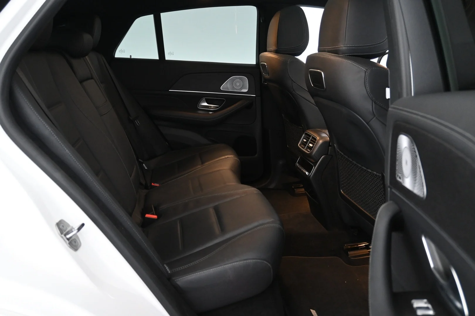 Car Image - 3HtDaynRomIdWp0J8VzfKk