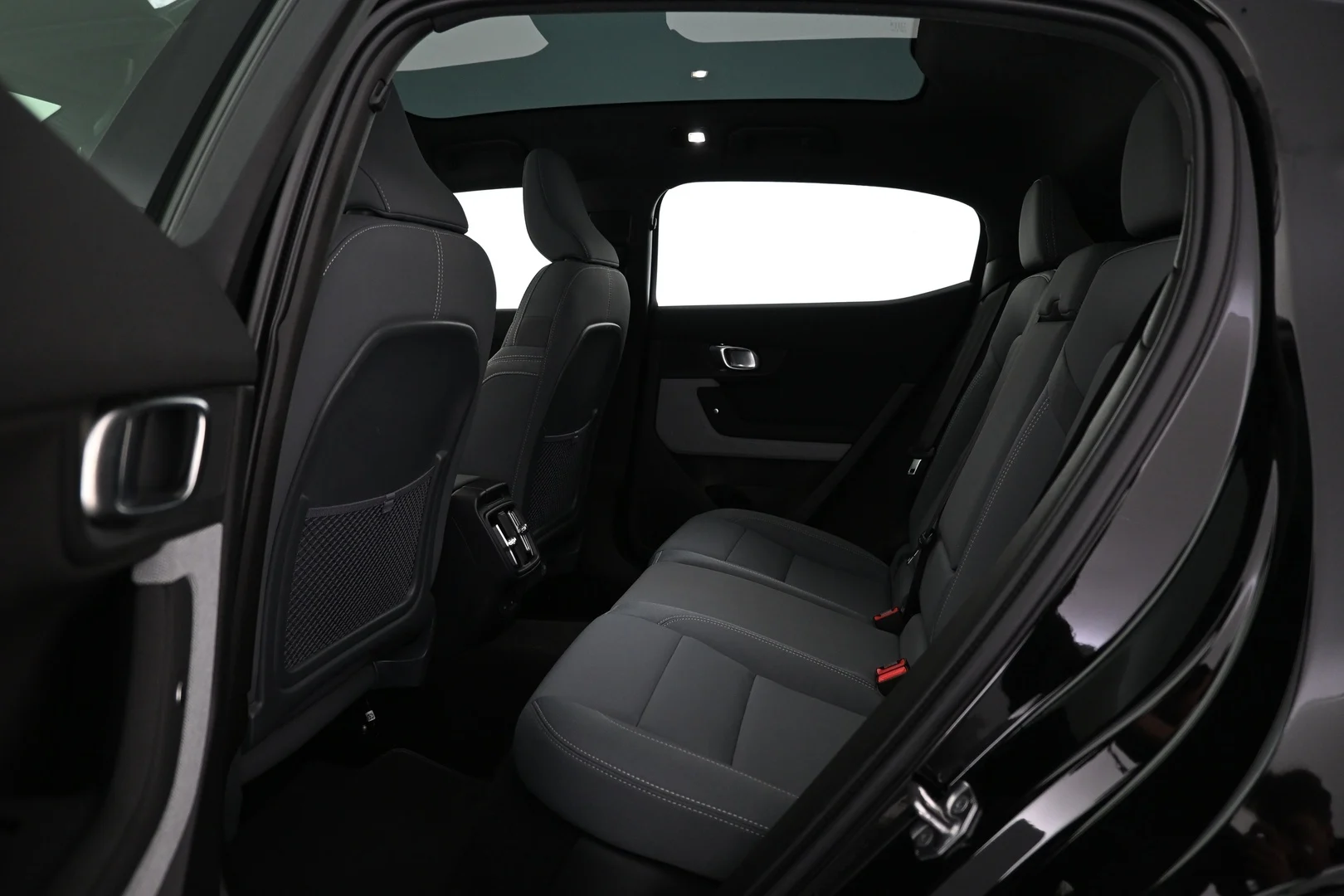 Car Image - 5bulONP0Z9vSwRq3UvfQ03