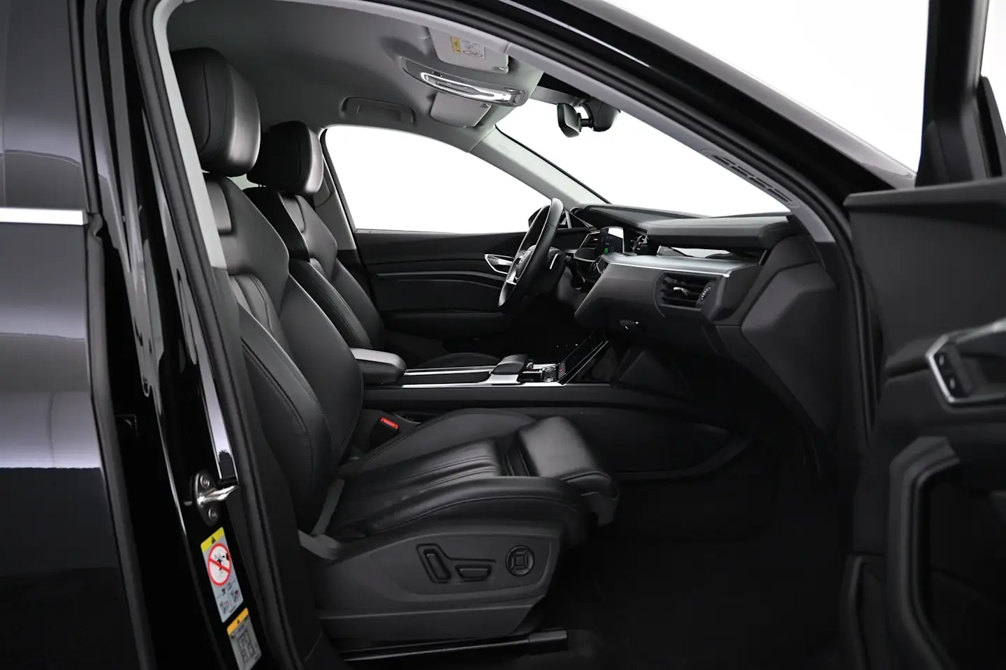 Car Image - 67RjePd5XGptkVH52yO1hM