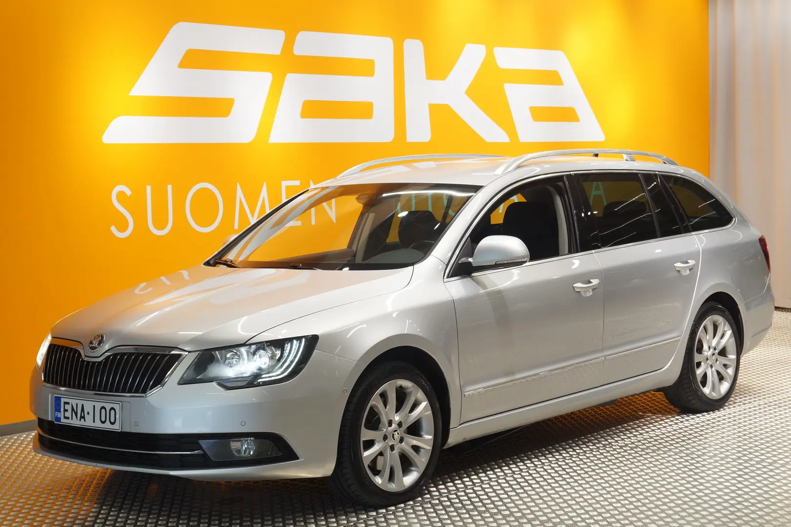 Car Image - 2lvbaMlJa7UQGutyKdhT8W