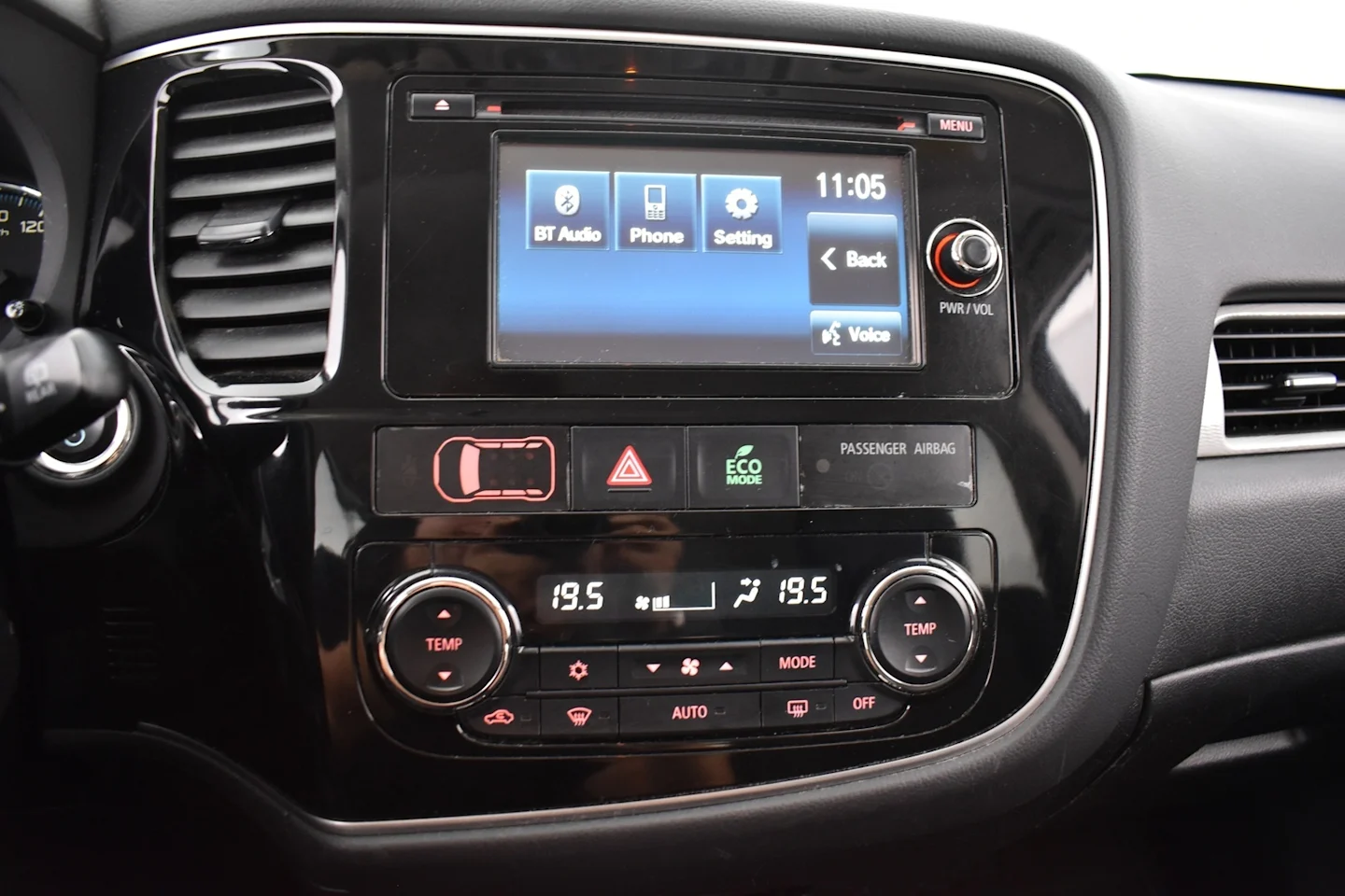 Car Image - 0PCc2iXFxcetkcuEr3Wvx
