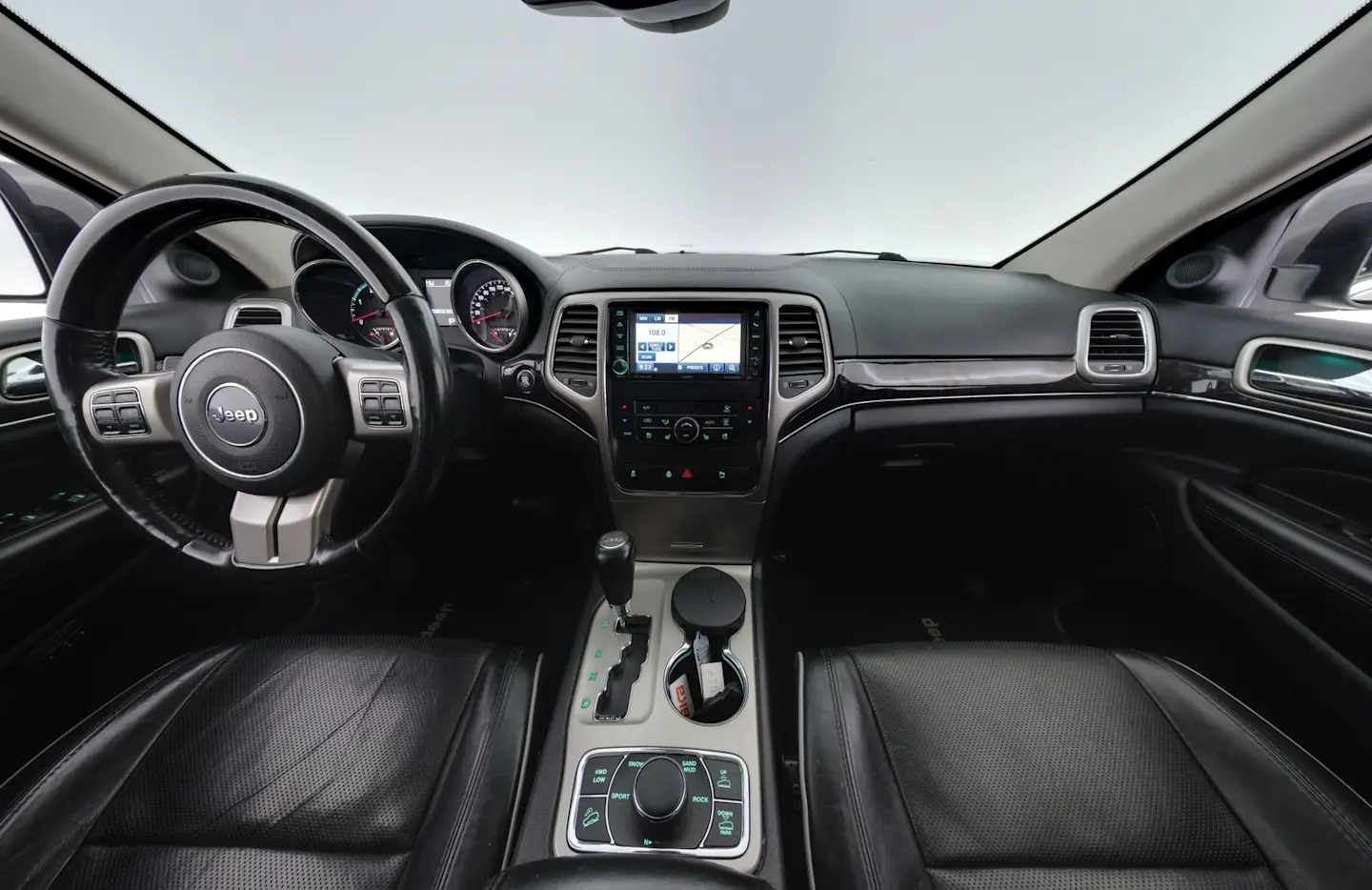 Car Image - 1MnMRlhWkbDMIVkj03IXFf