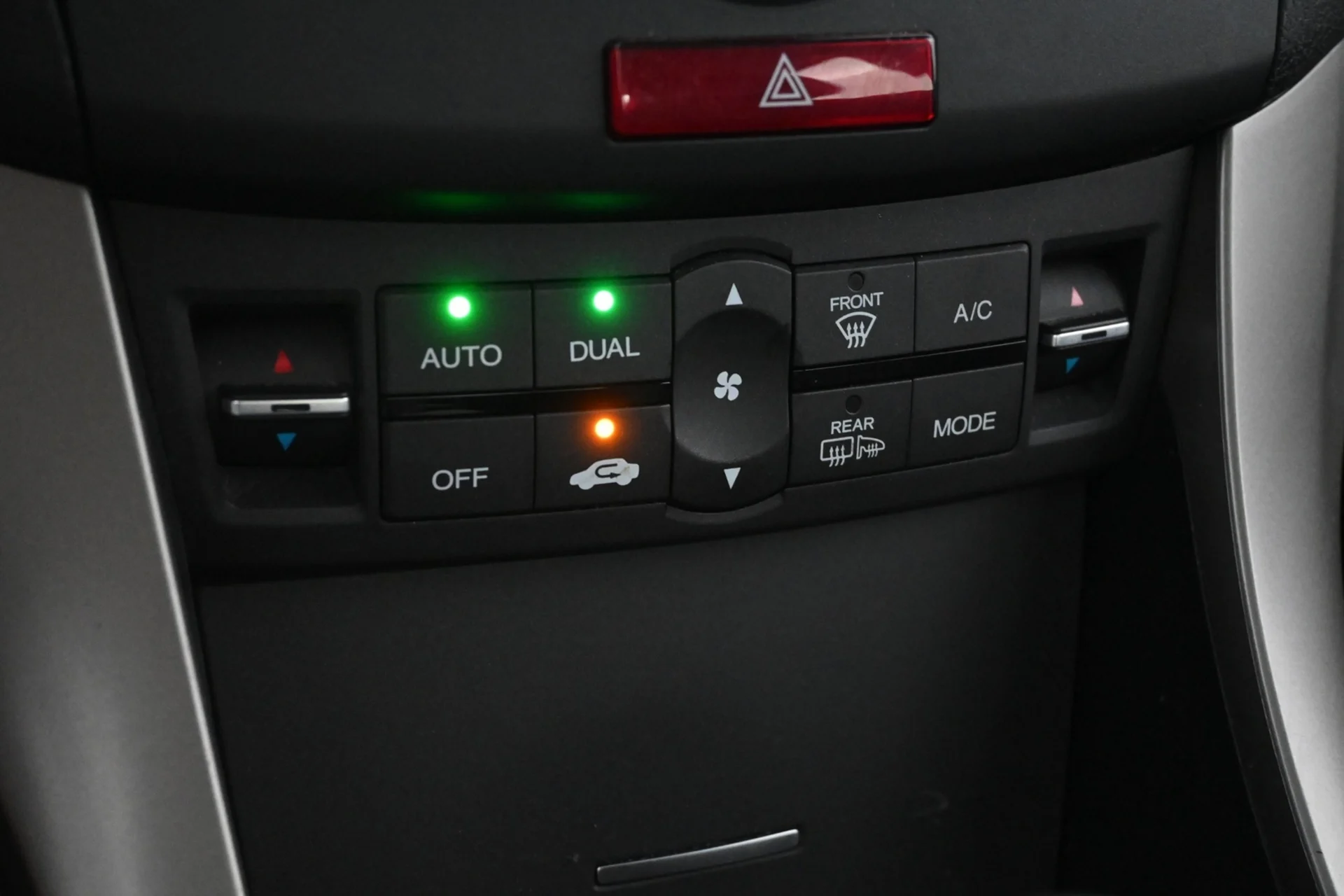 Car Image - 4hkLBZ3YDRdLK3bcwEs8ad