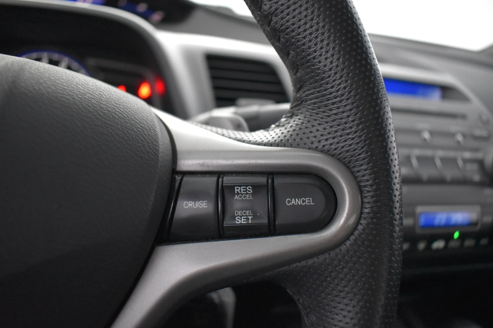 Car Image - JL0CZGElaJi24ie95YUi5