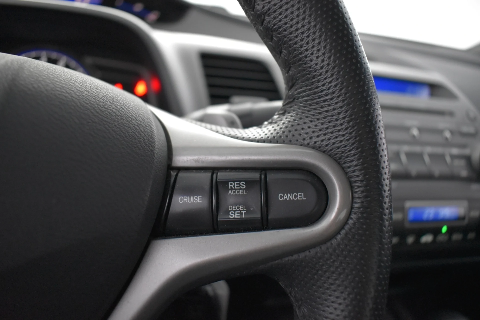 Car Image - JL0CZGElaJi24ie95YUi5