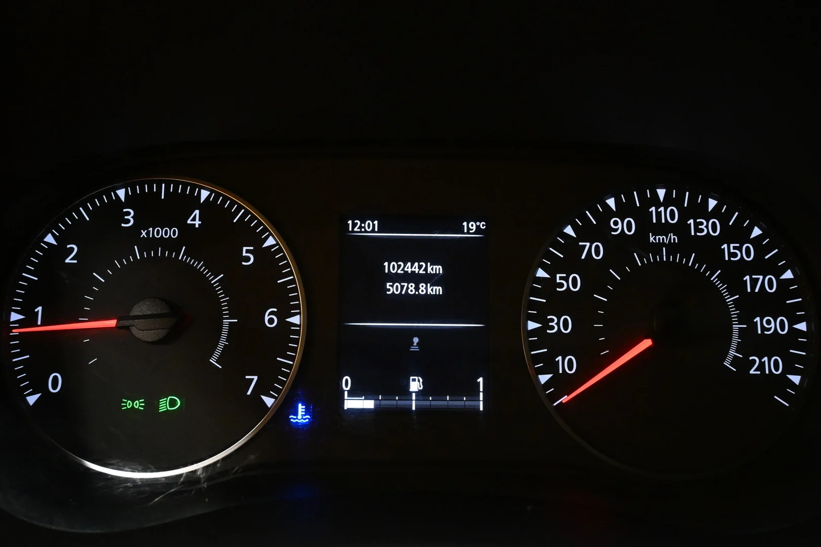 Car Image - 7F1JU8AeG8HpVd40L4j3Ok