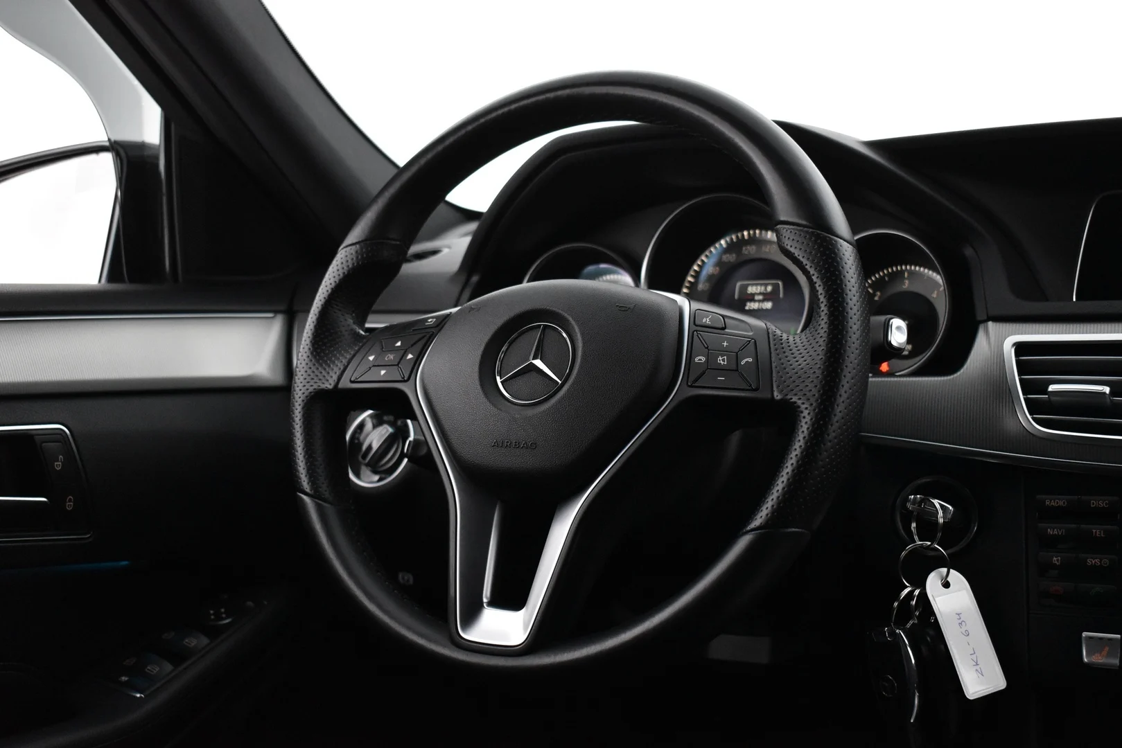 Car Image - 1fm9tUvYImH1j5zyKV6nGX