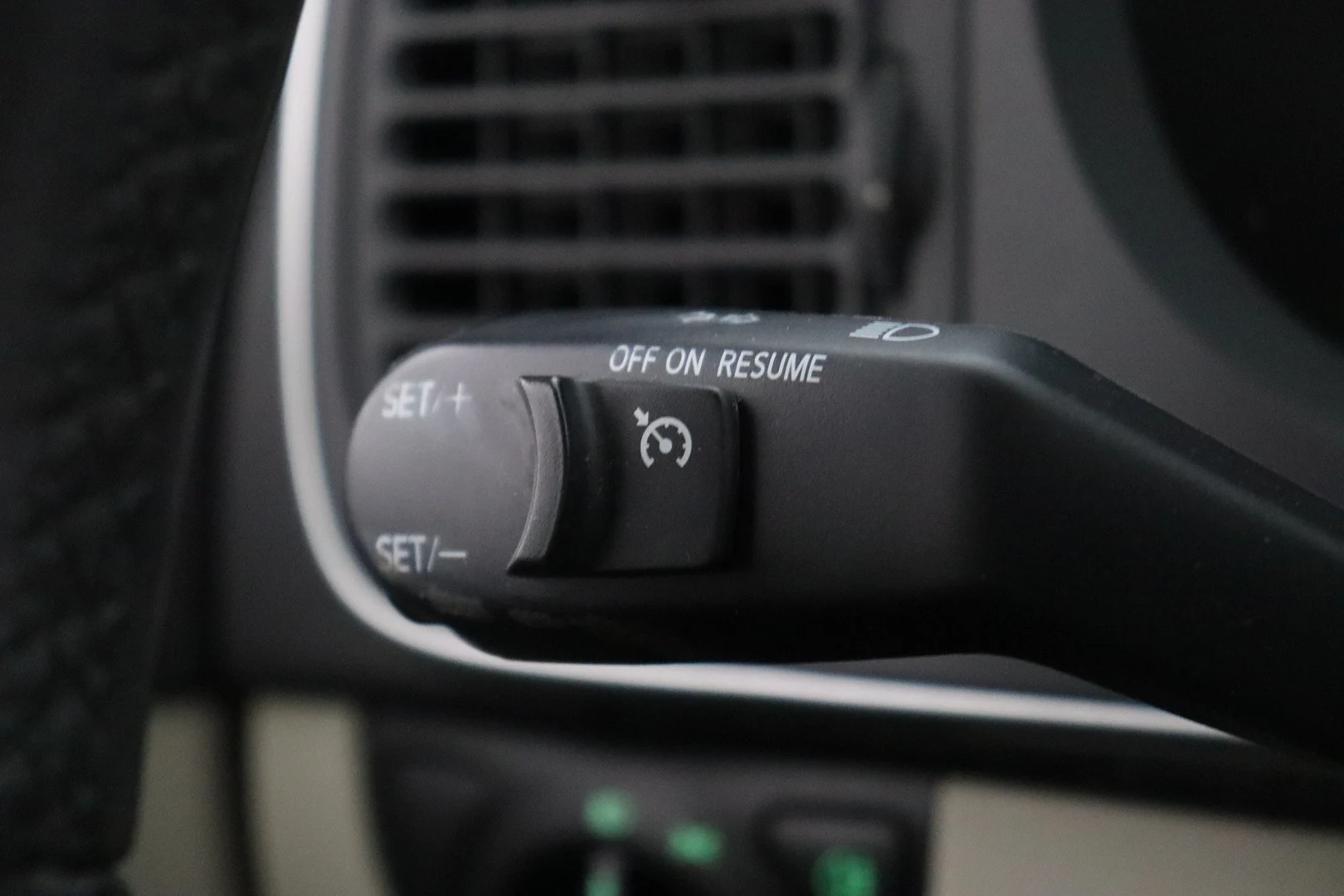 Car Image - 1fipLnXJXieVsbmxHcyBxe