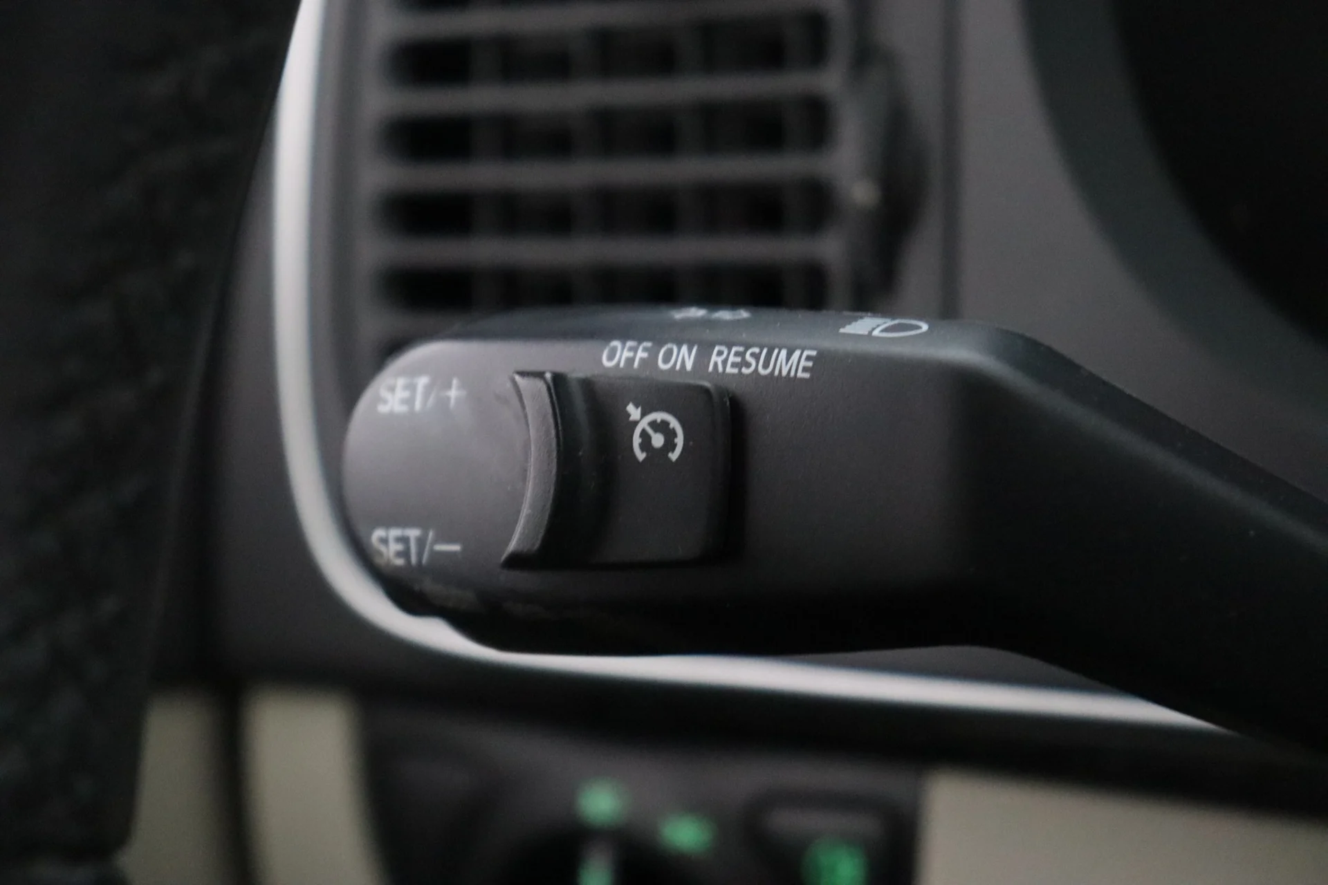 Car Image - 1fipLnXJXieVsbmxHcyBxe