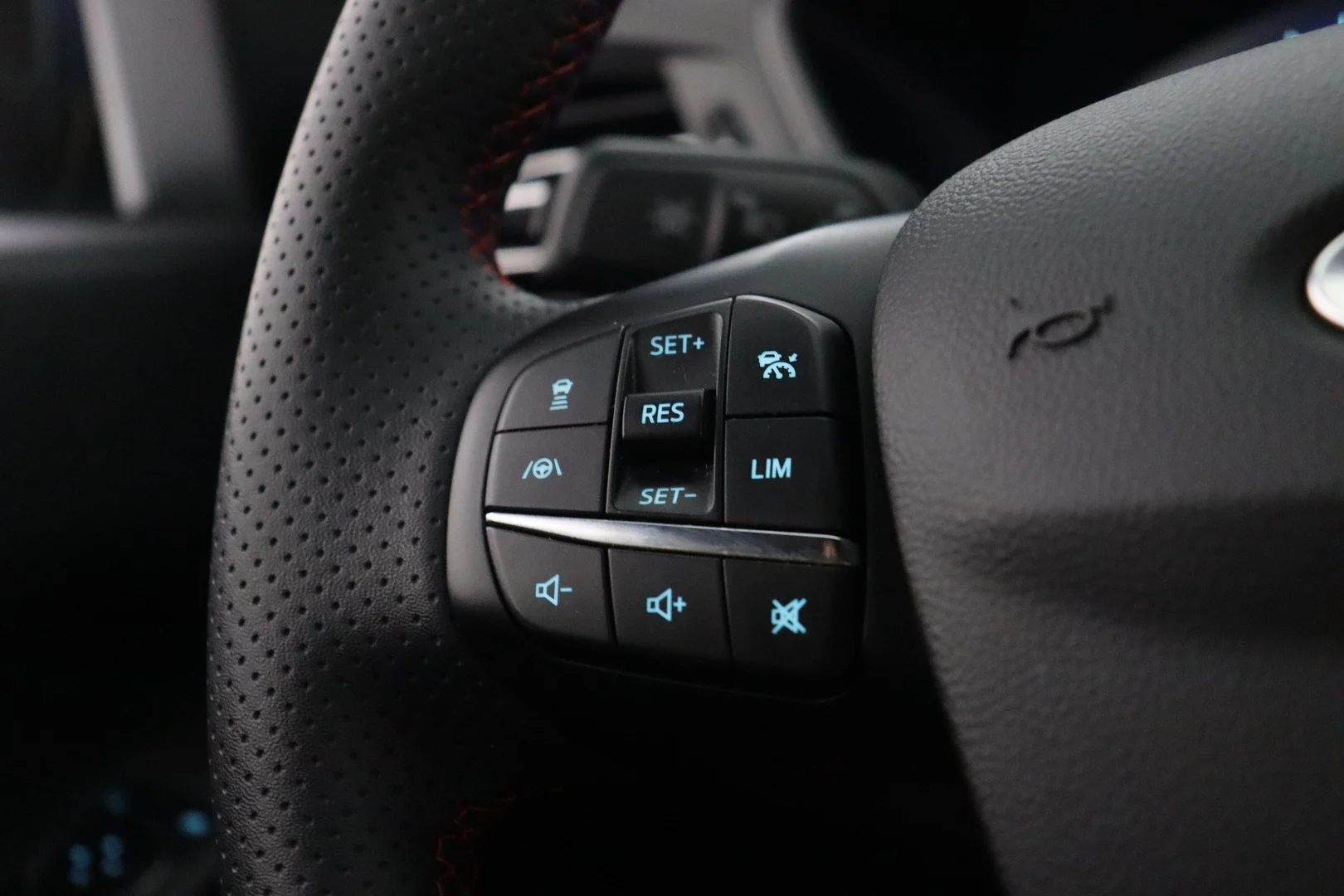 Car Image - h2IYc4uuIEYLQfaBLpssa