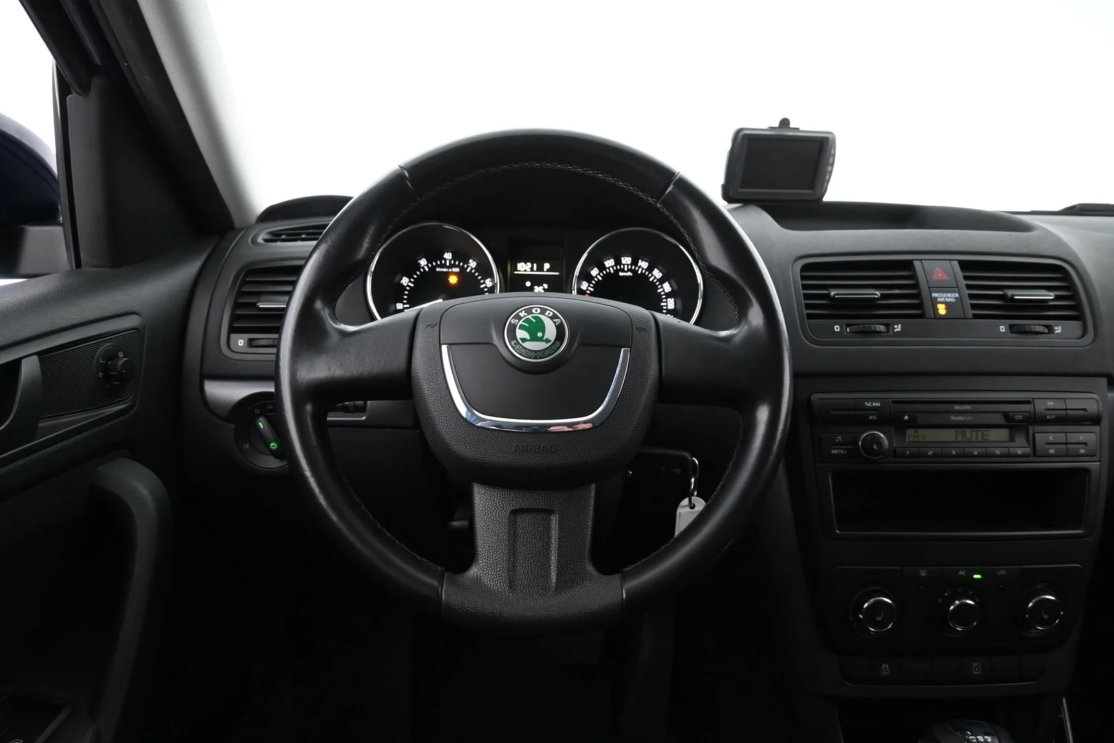 Car Image - 3s4TczdKou3BjTghIp9rnU
