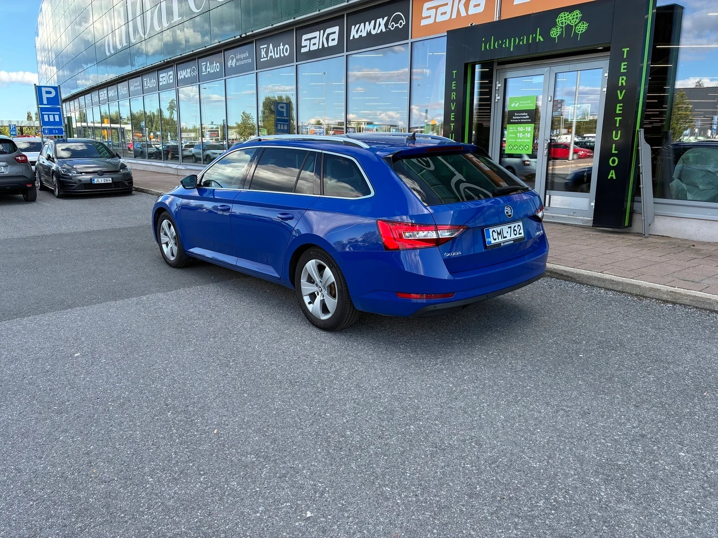Car Image - 2RnB2iiVZbv3fvqbStzKTg