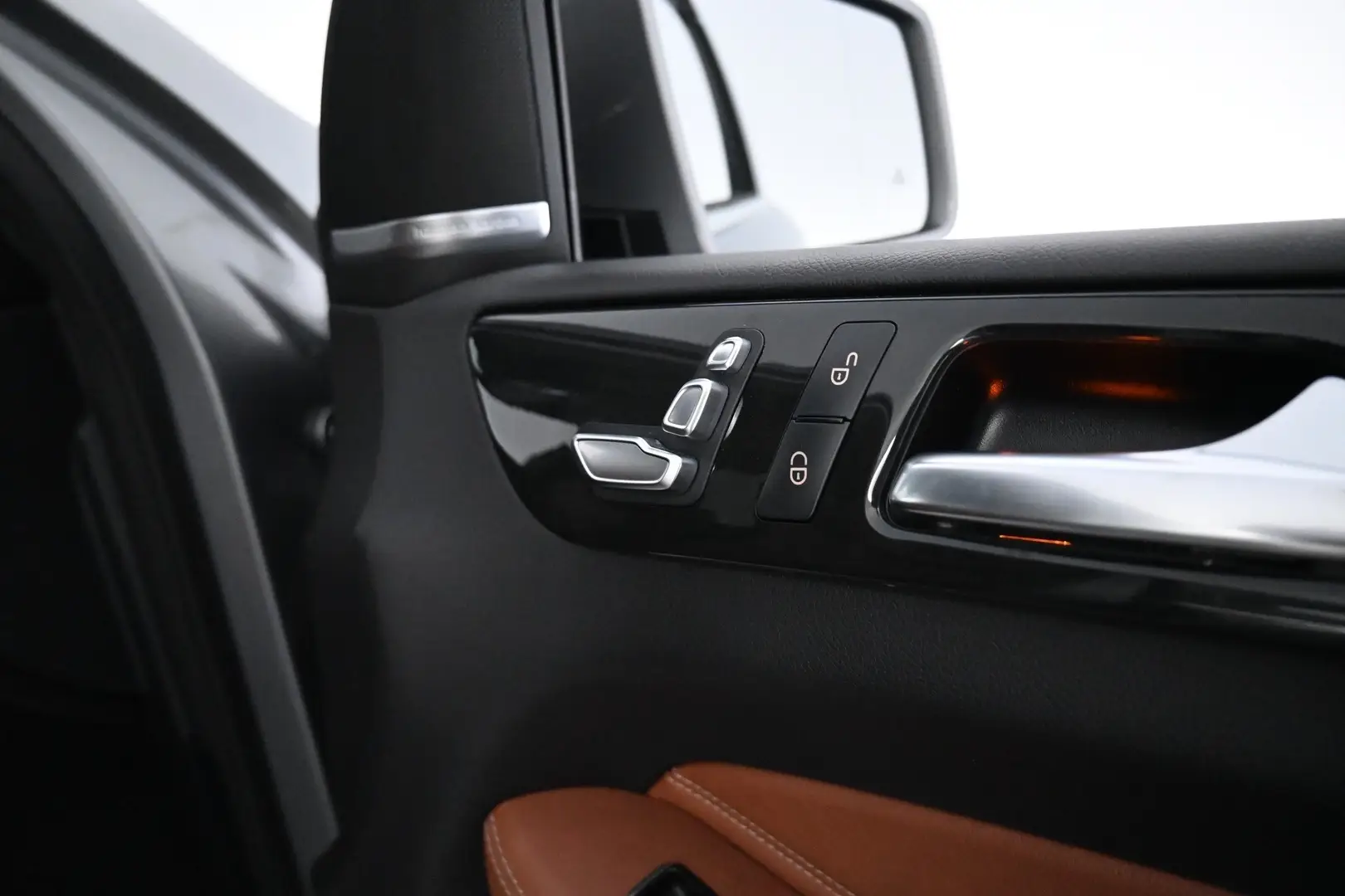 Car Image - 48q6xSqn4uulk5SGxpsdjL