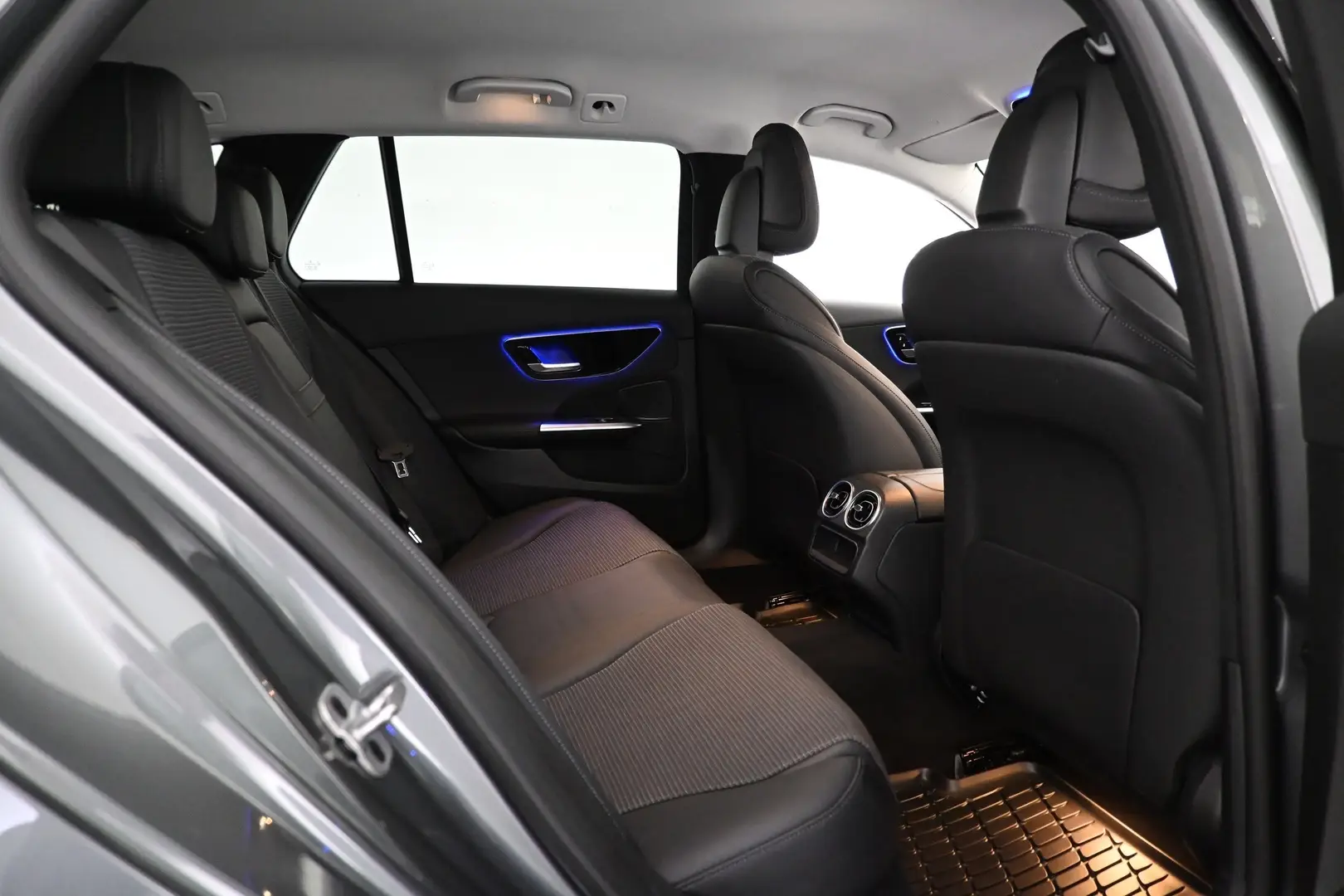 Car Image - lnITjvveWZoDjlshEWMZi