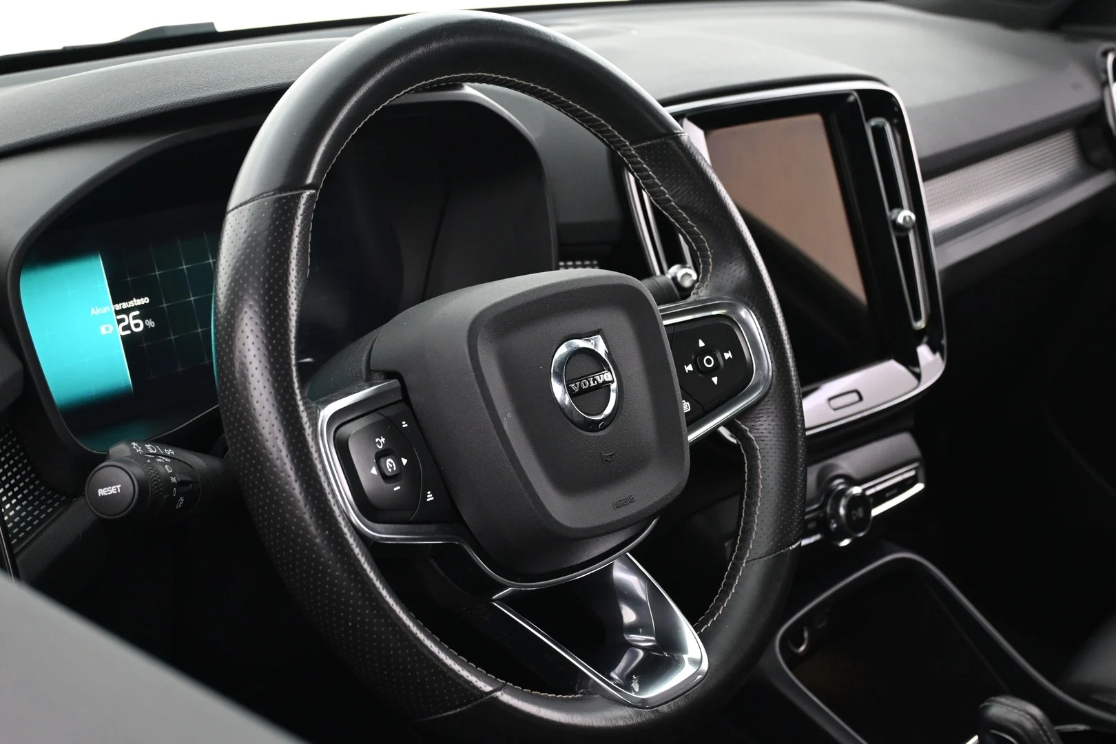 Car Image - 4303oW5TtQKTKQbotizraC