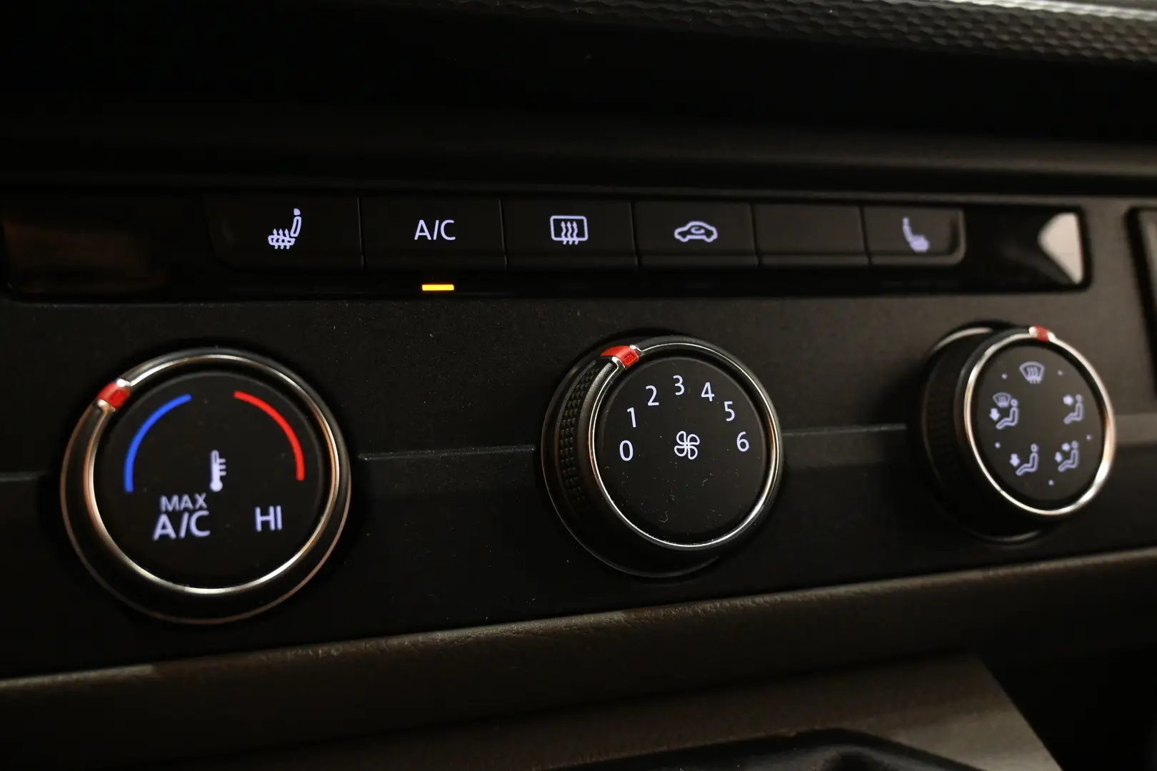 Car Image - 7dnpZ8DwzK8k4fdQISq59Z