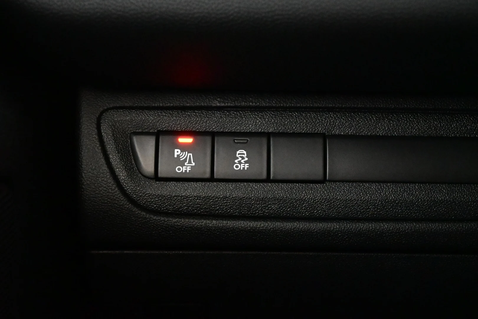 Car Image - 0jIywucNCcn2X4bDX2m2q