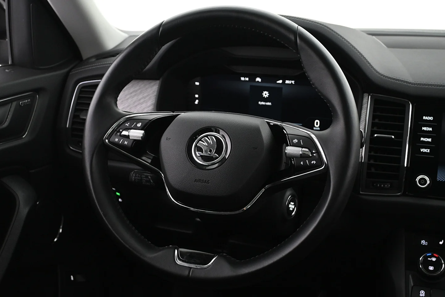 Car Image - 29jUntYrl4SSzJnAc4rmpJ