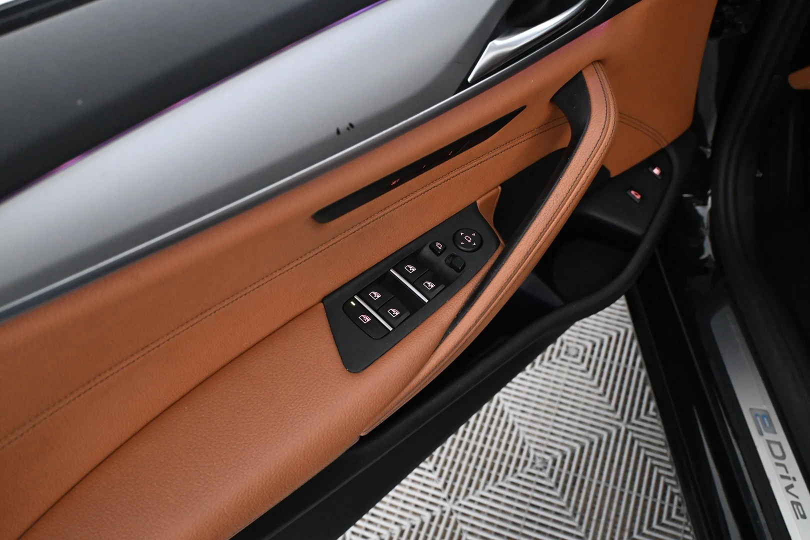 Car Image - 1269UeUG9h8MZwTUeCMWit