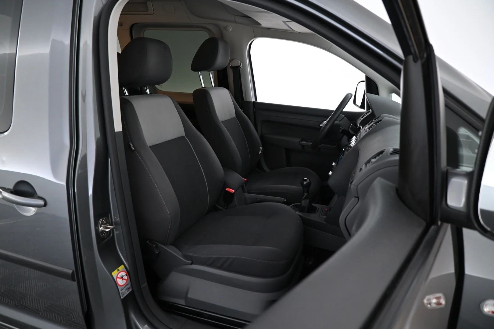Car Image - 2oEKUcmhjYbNHp7bQhxWIT