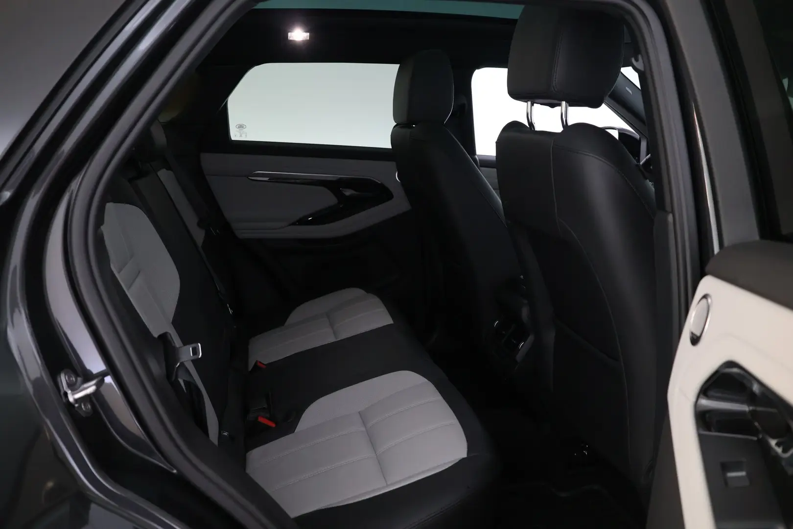 Car Image - 2m1FKHEF5TzxgP4t1GfRYi