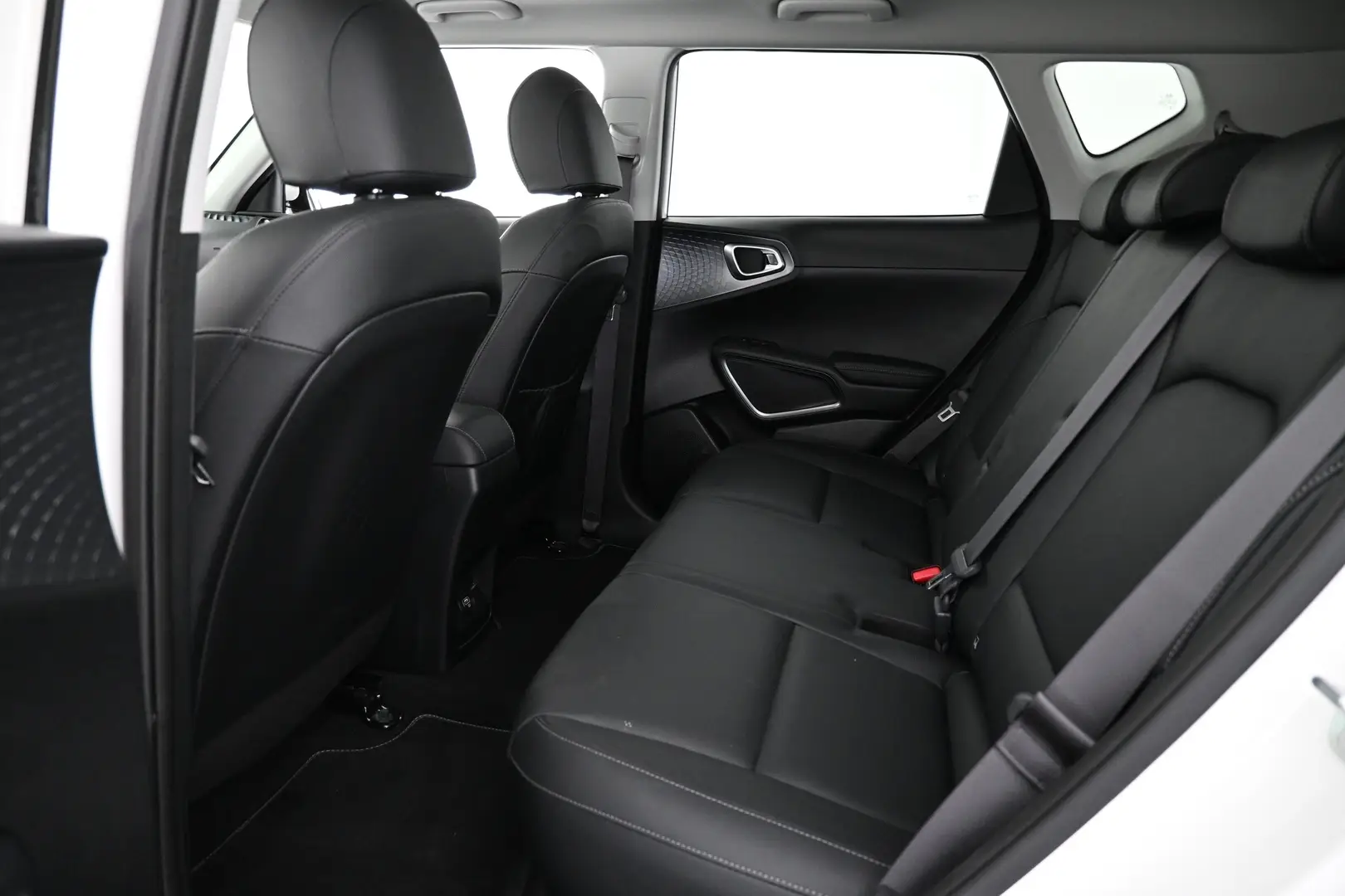 Car Image - 3BnMGAGScN5WFk4l8gI5ON