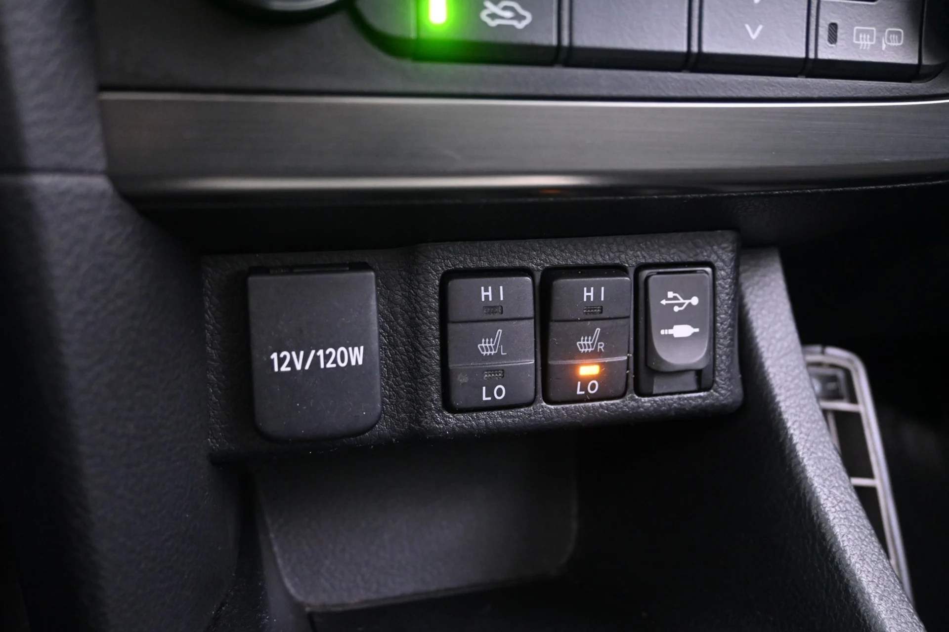 Car Image - Plq1VAdoTmQF0NQ8HYAeH