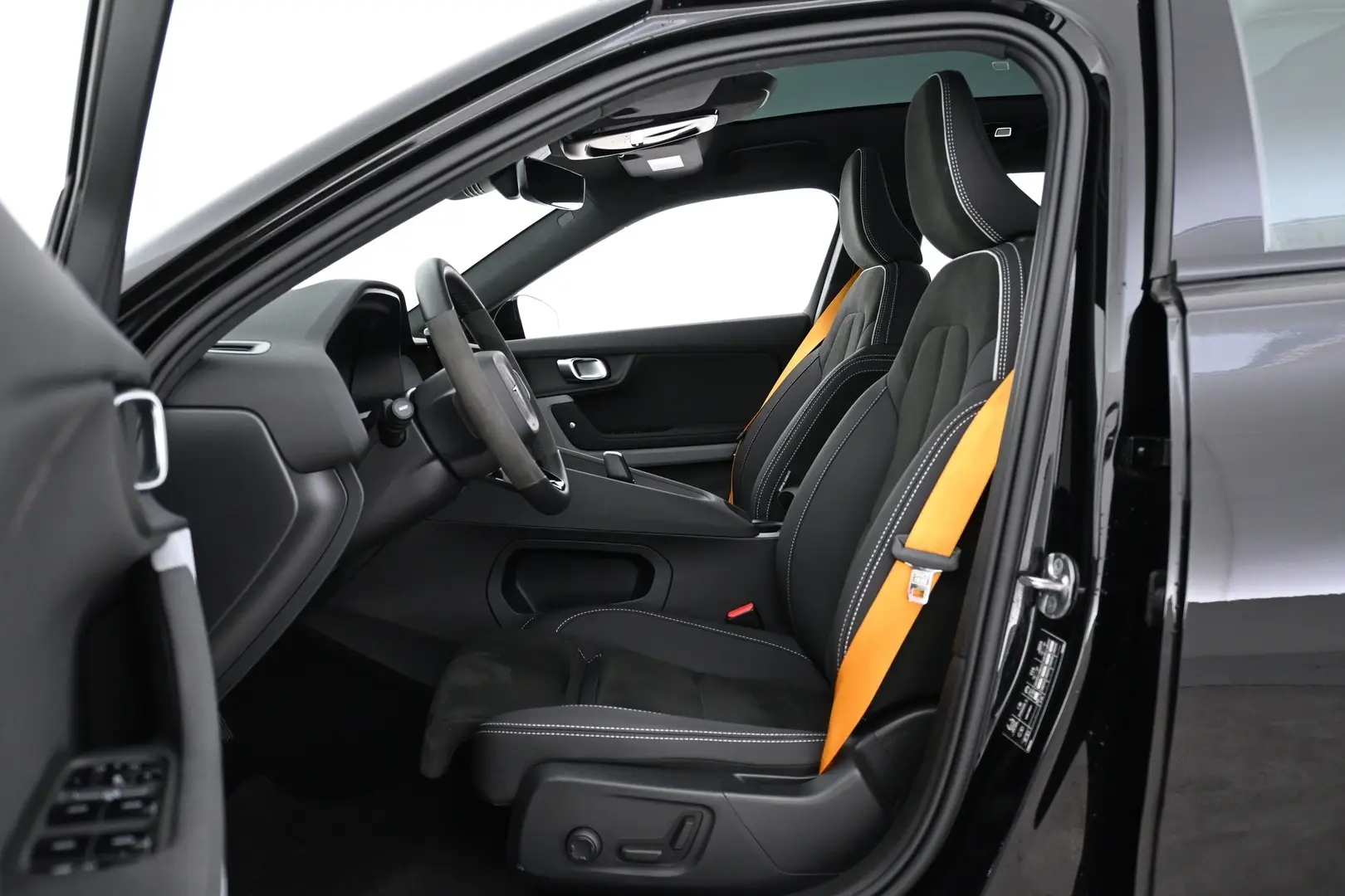 Car Image - j0gdOFrsvtsrzv6x2DgHl
