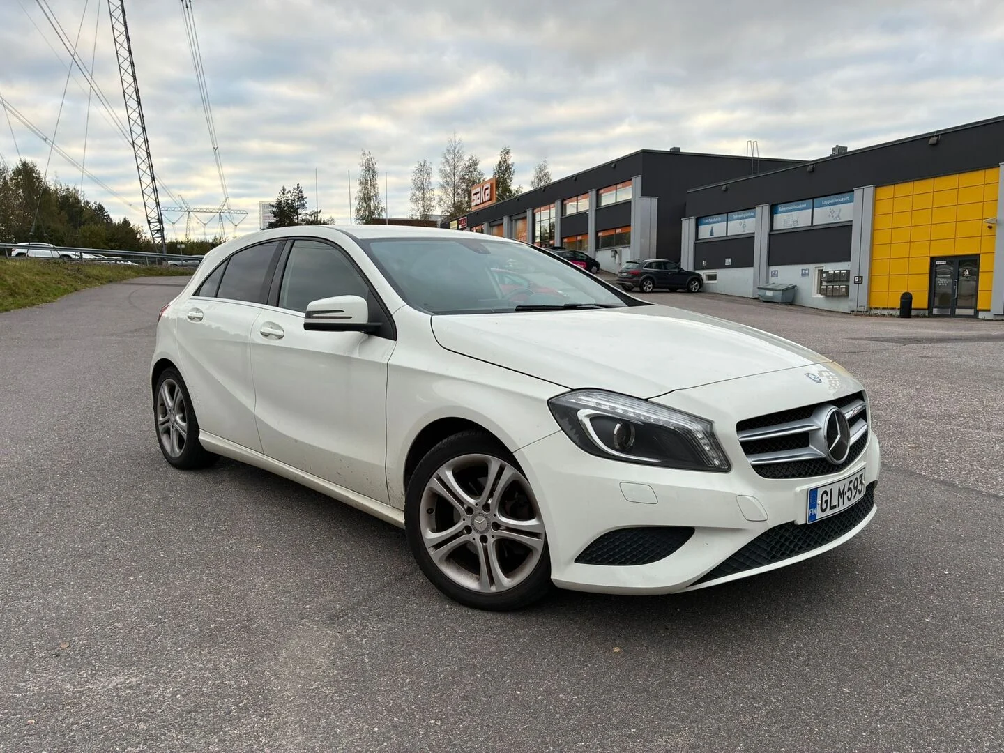 Car Image - 2MpqcDAmTzRGBo32U13o8P
