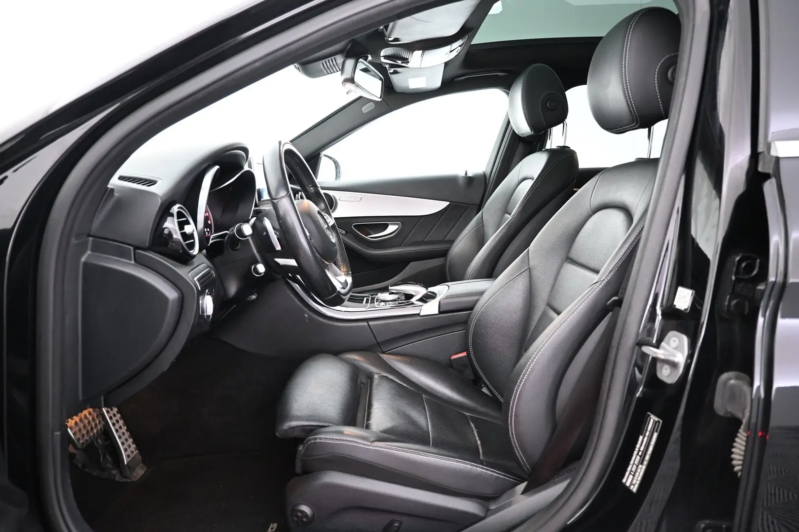Car Image - 5I6QvD6NHEatTZWDhsLR91