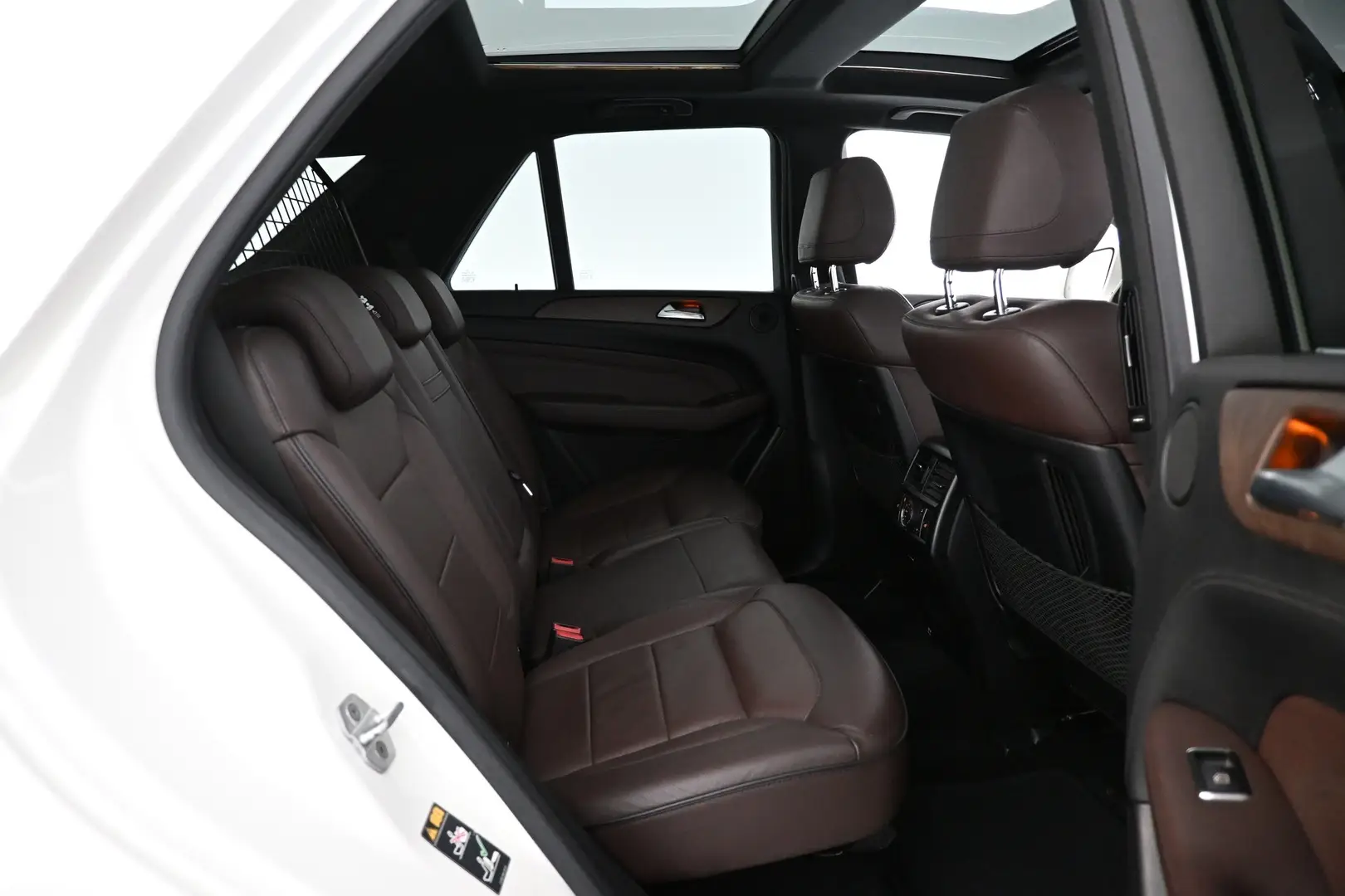 Car Image - 2H32mxr6qkgfHvuxbibUSz