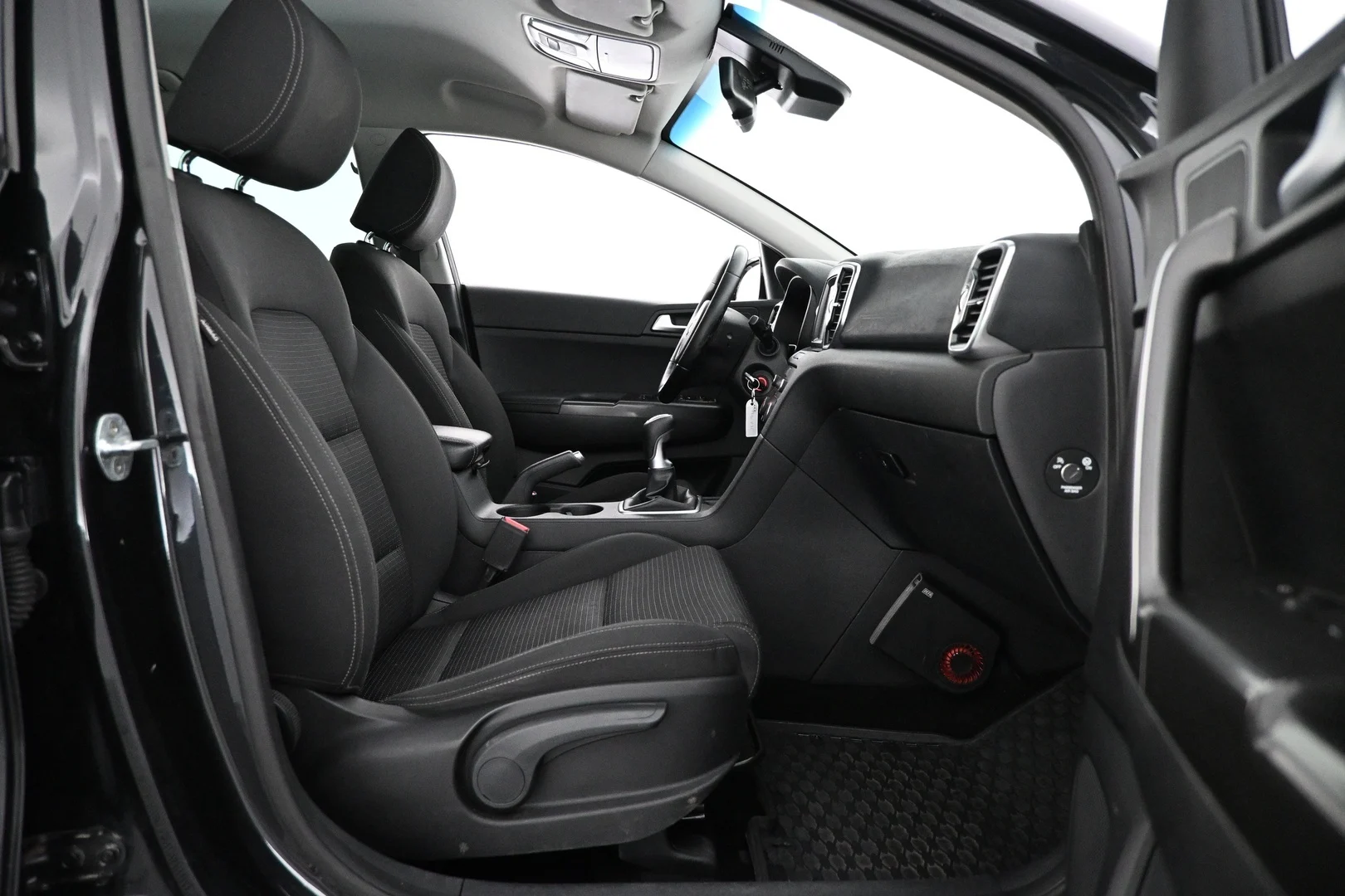 Car Image - 2x9zFfzfn5lFY9dka48wVq