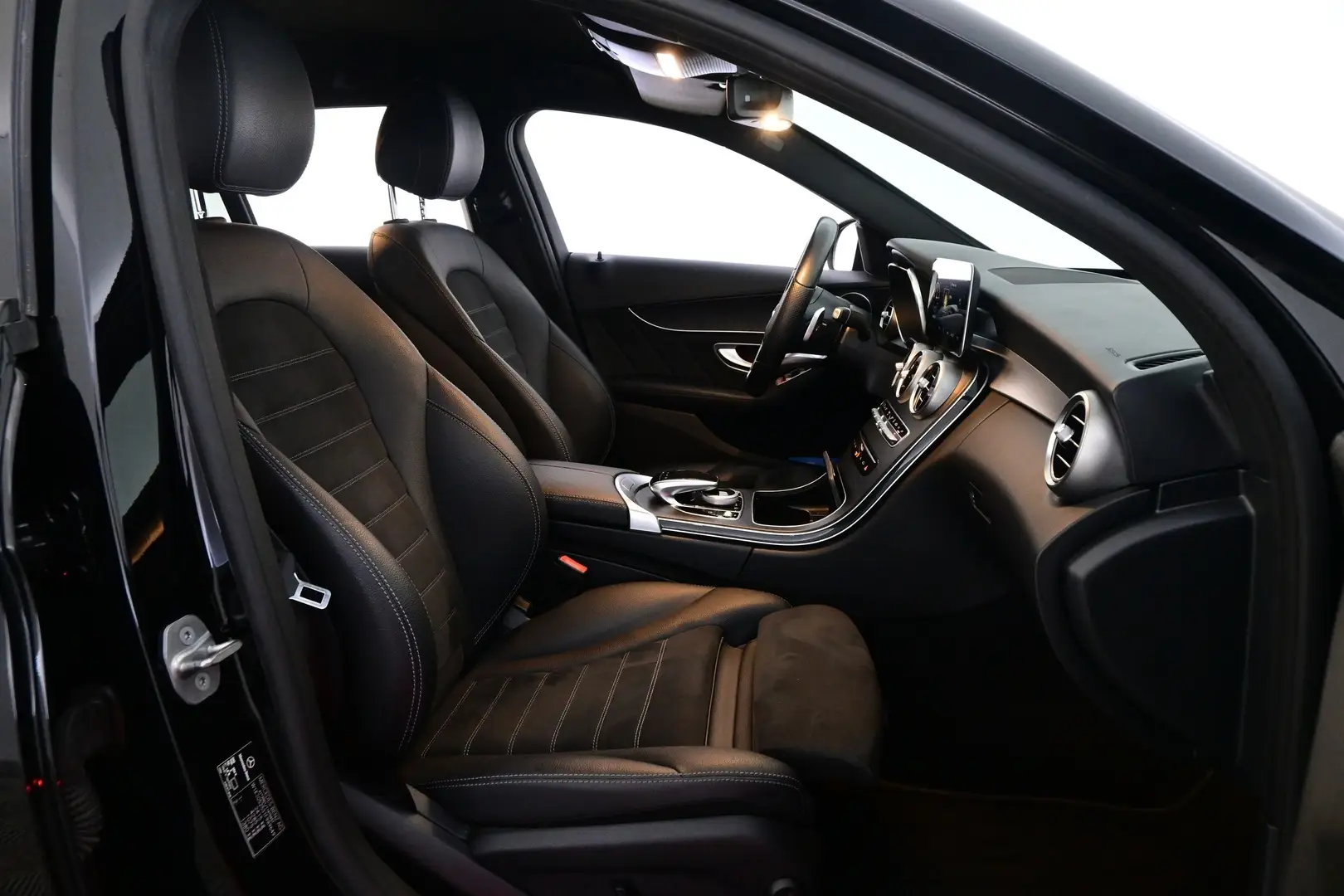 Car Image - 259VqKIaqhEtlIS3okf5QN