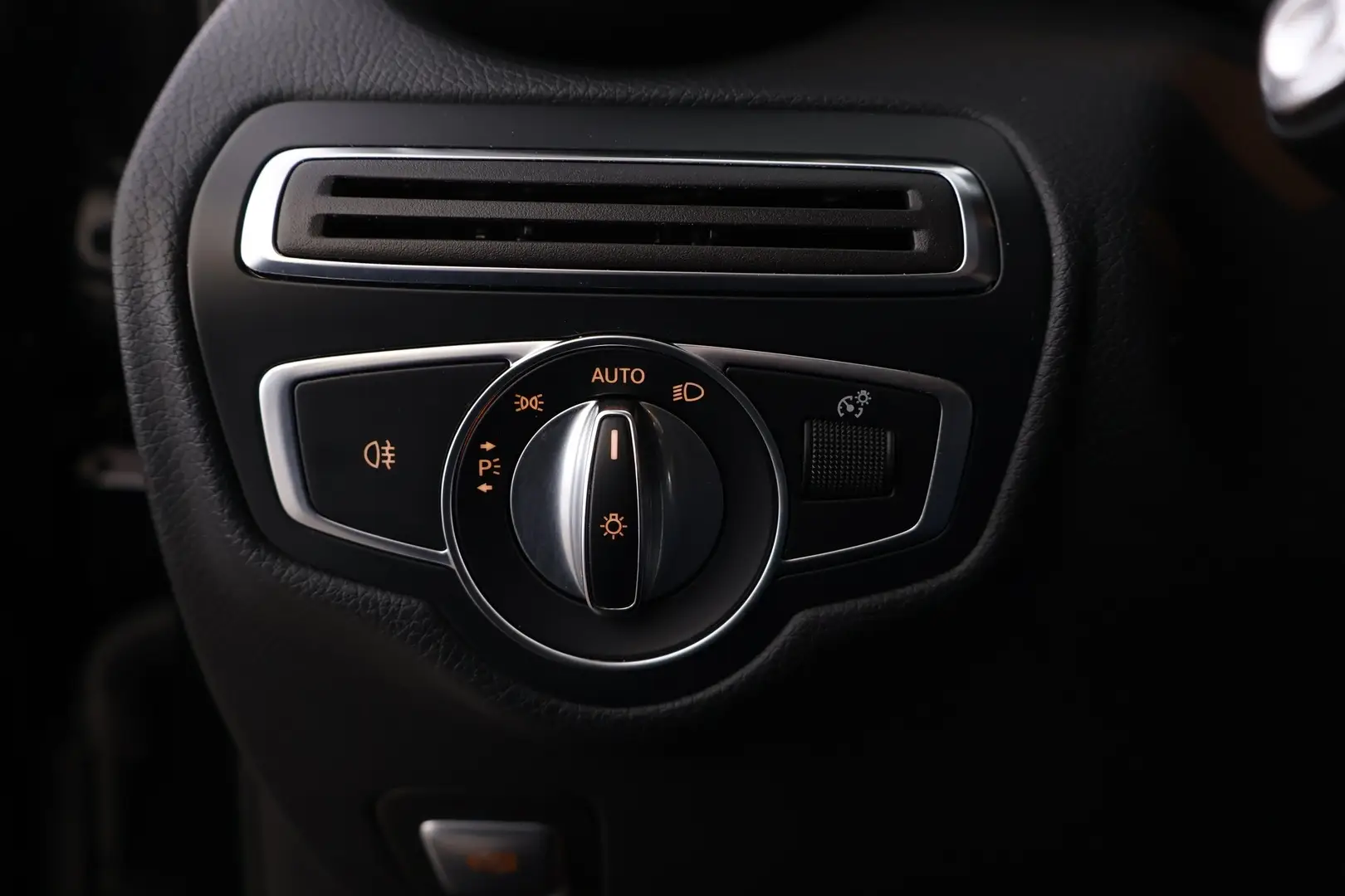 Car Image - RLCnEQRn3Cz2TgY39MSnq