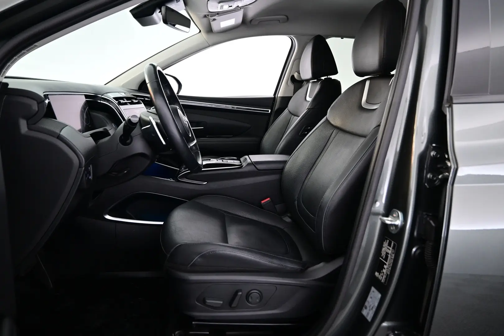 Car Image - UyTwflbLrElViuMS8TEIG