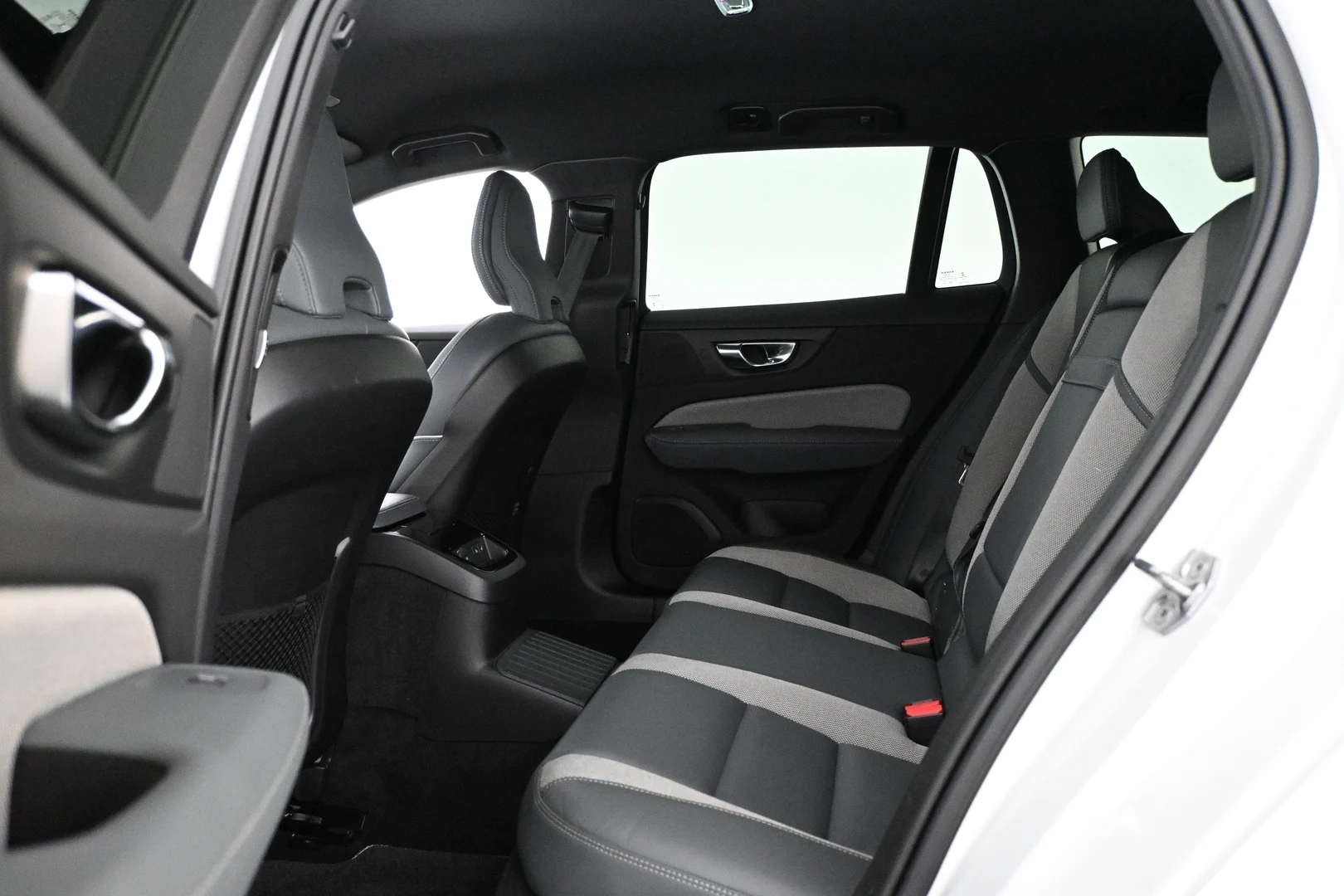 Car Image - 6kkPHiKwprAf9m3aHmhilY