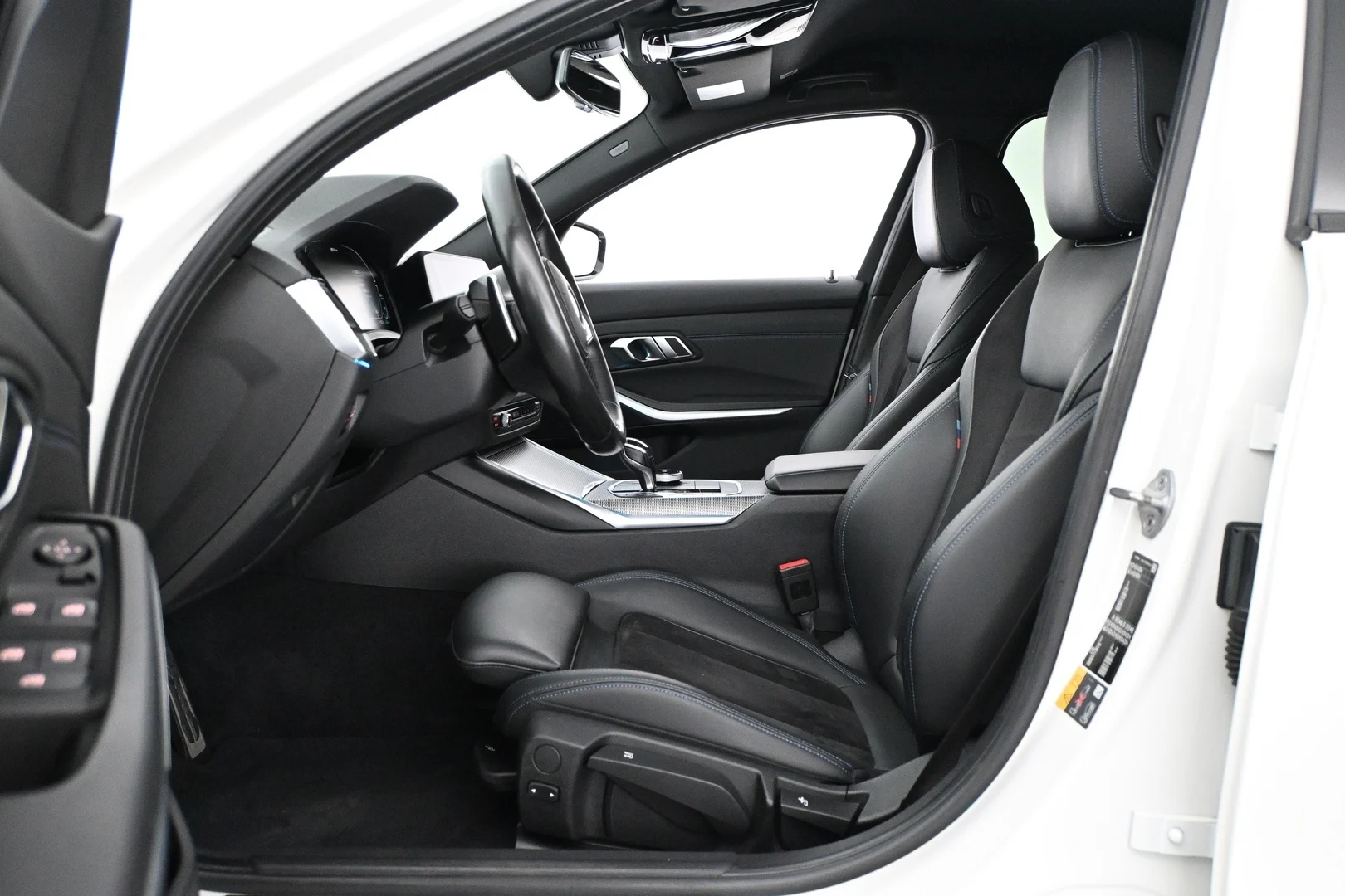 Car Image - 5W8oLVoyStGXa164Ey4j8Y