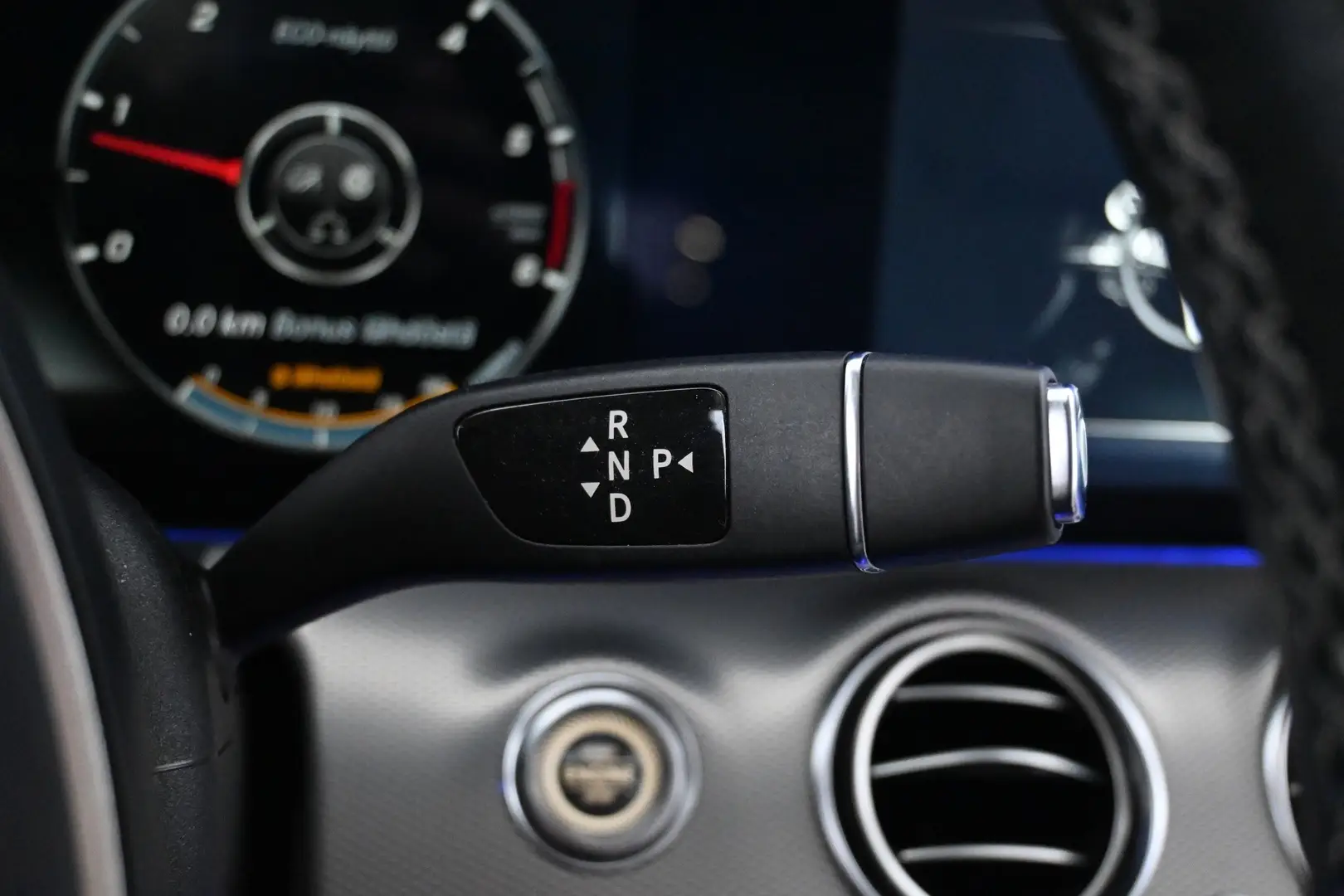 Car Image - 6rU84w8FRS6o0KH0ZQPlxV