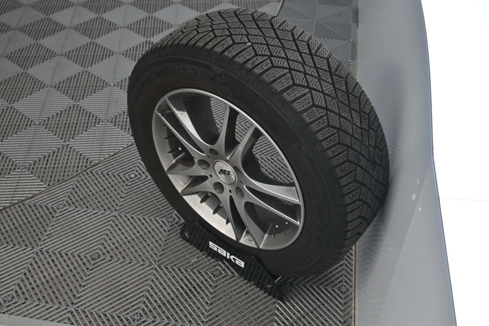 Car Image - 4hkLBZ3YDRdLK3bcwEs8ad